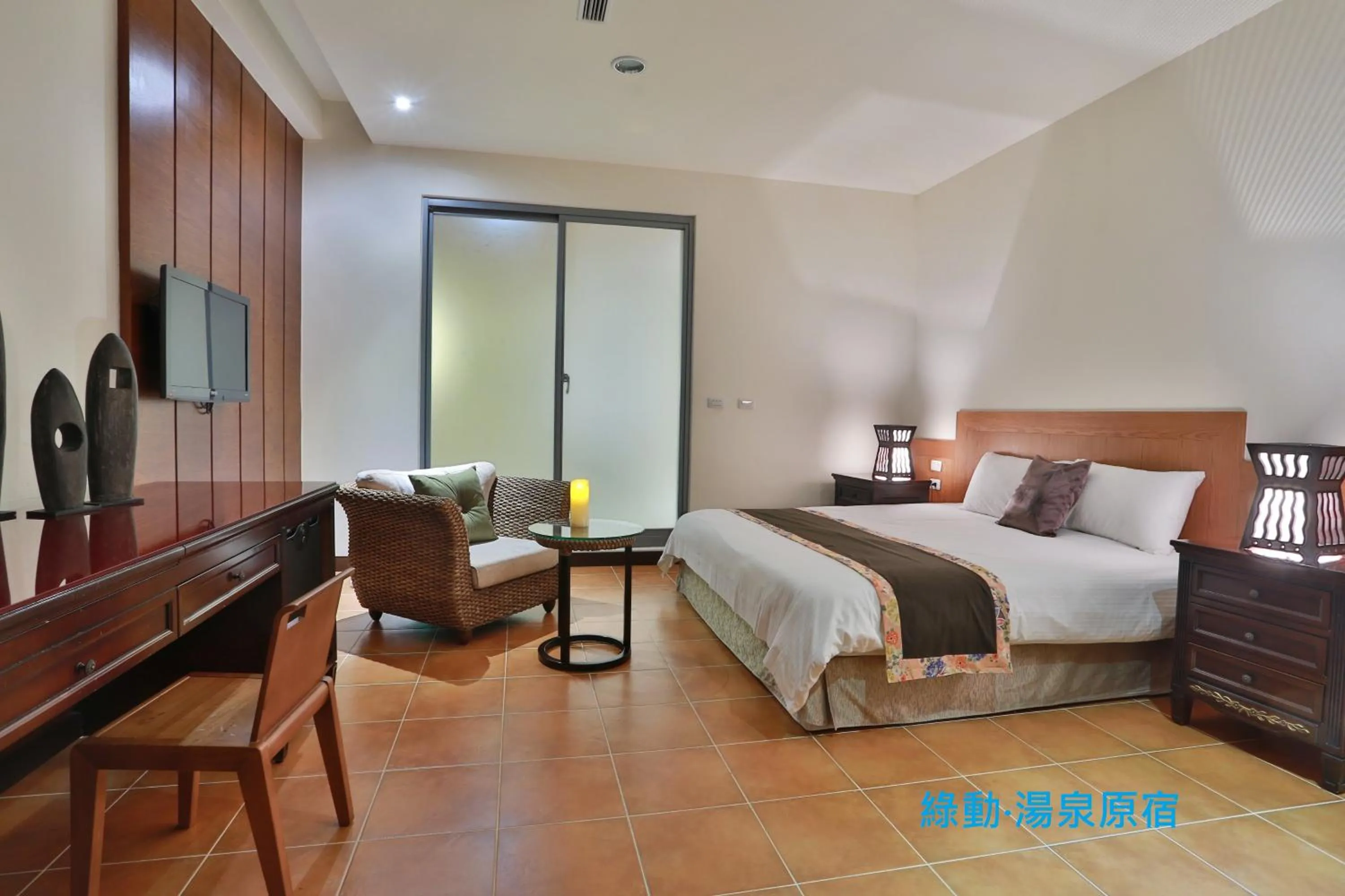 Bedroom, Bed in Green Life Spa Hot Spring Hotel