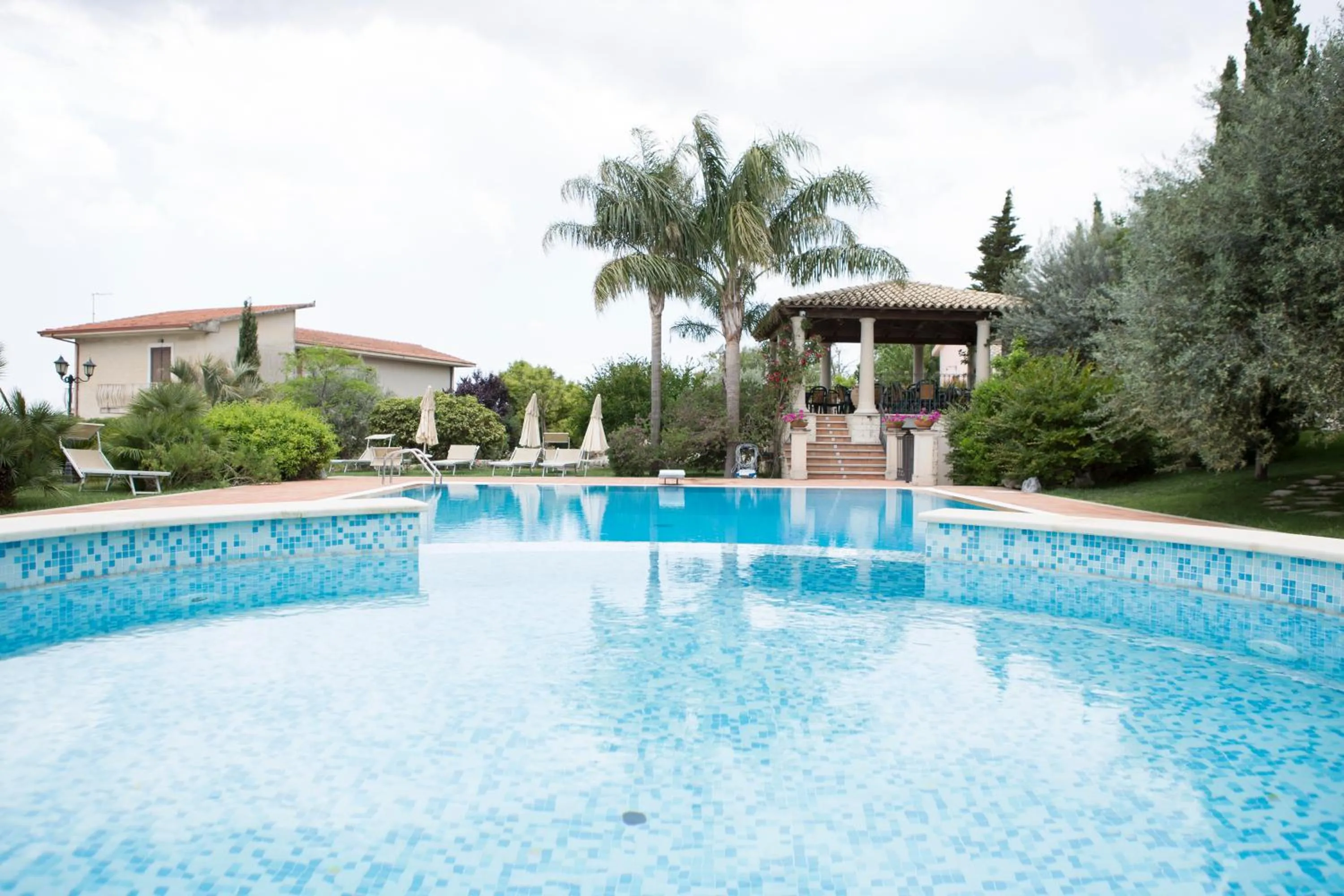 Swimming pool in Agriturismo Il Granaio Hotel & SPA