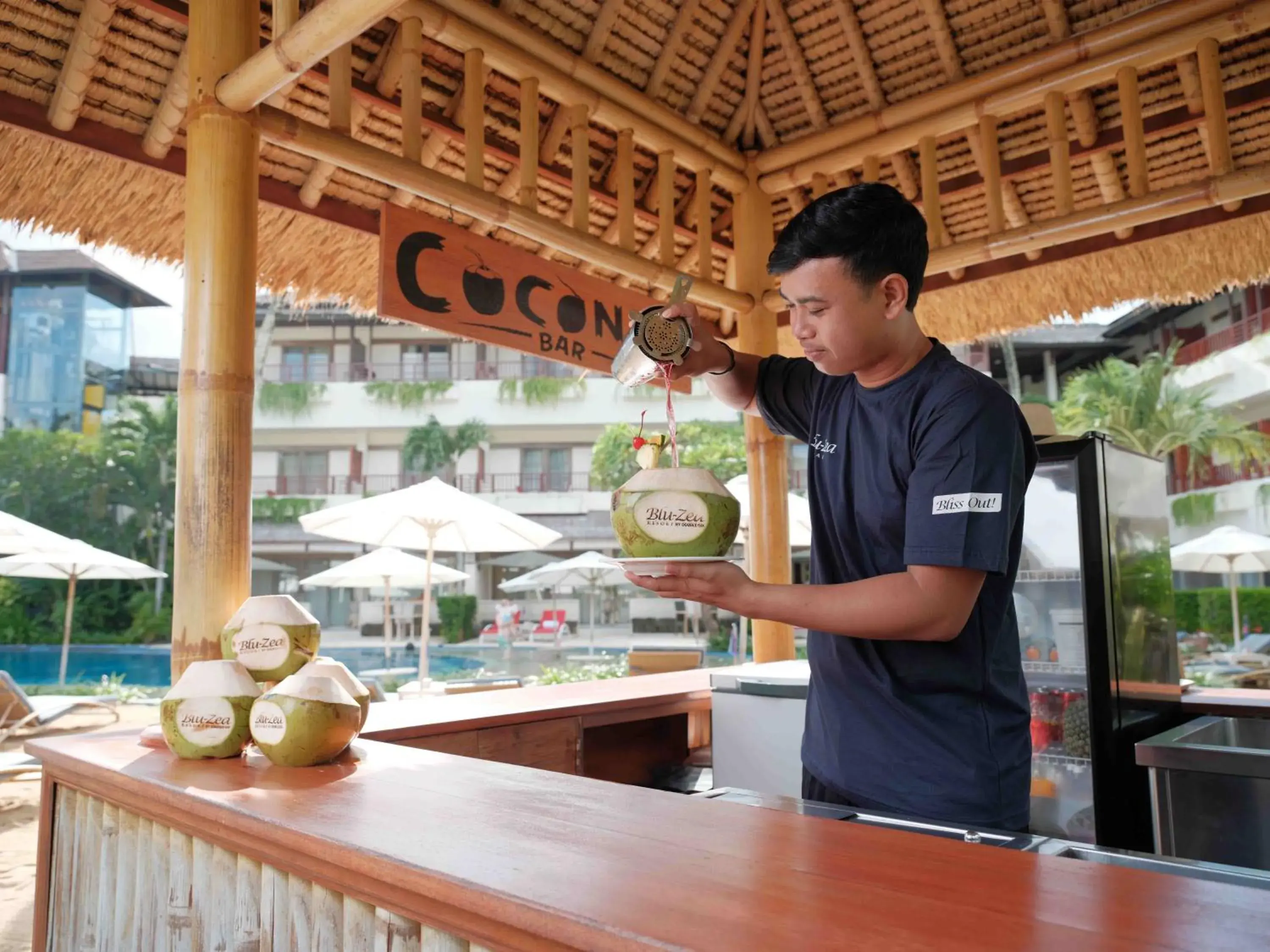 Lounge or bar in Blu-Zea Resort by Double-Six Lounge or bar in Blu-Zea Resort by Double-Six