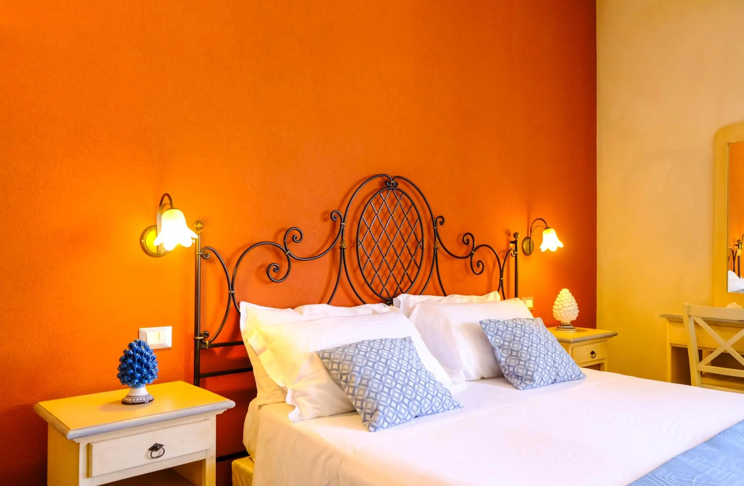 Bedroom, Bed in Hotel Baglio Di Scopello