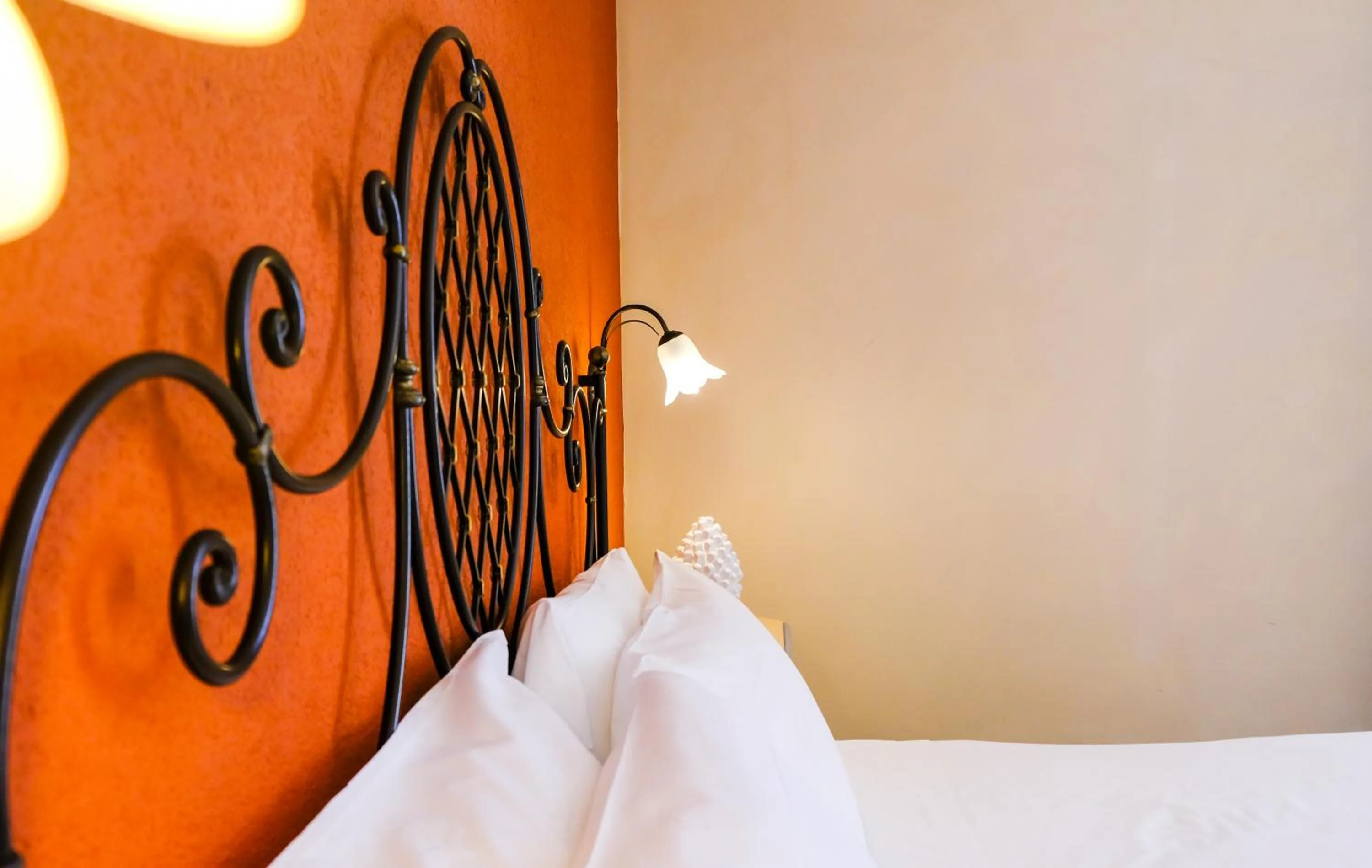 Bedroom, Bed in Hotel Baglio Di Scopello