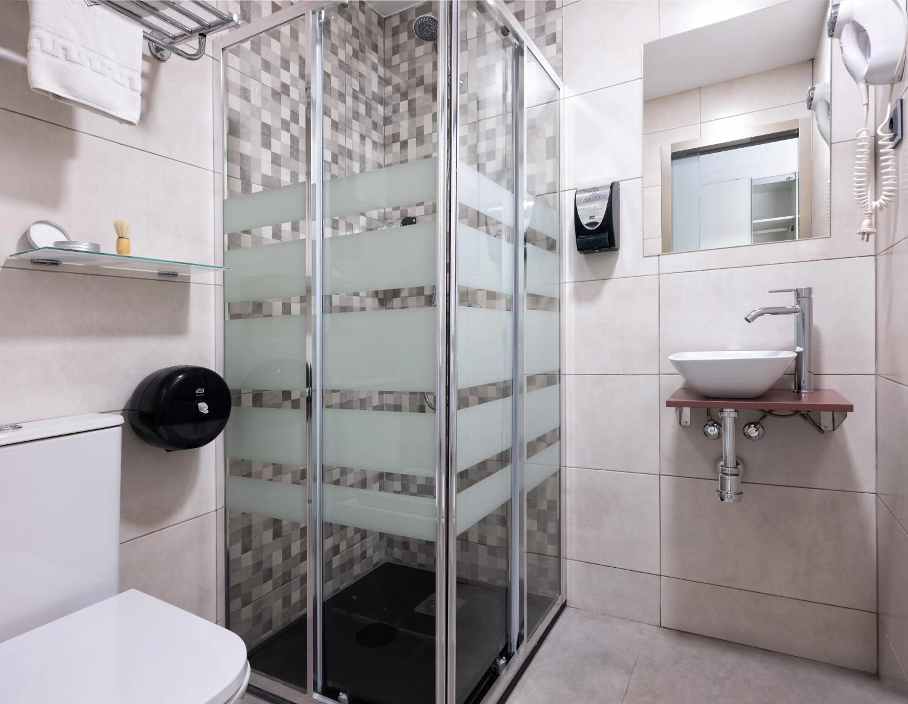 Shower in Roisa Hostal Boutique