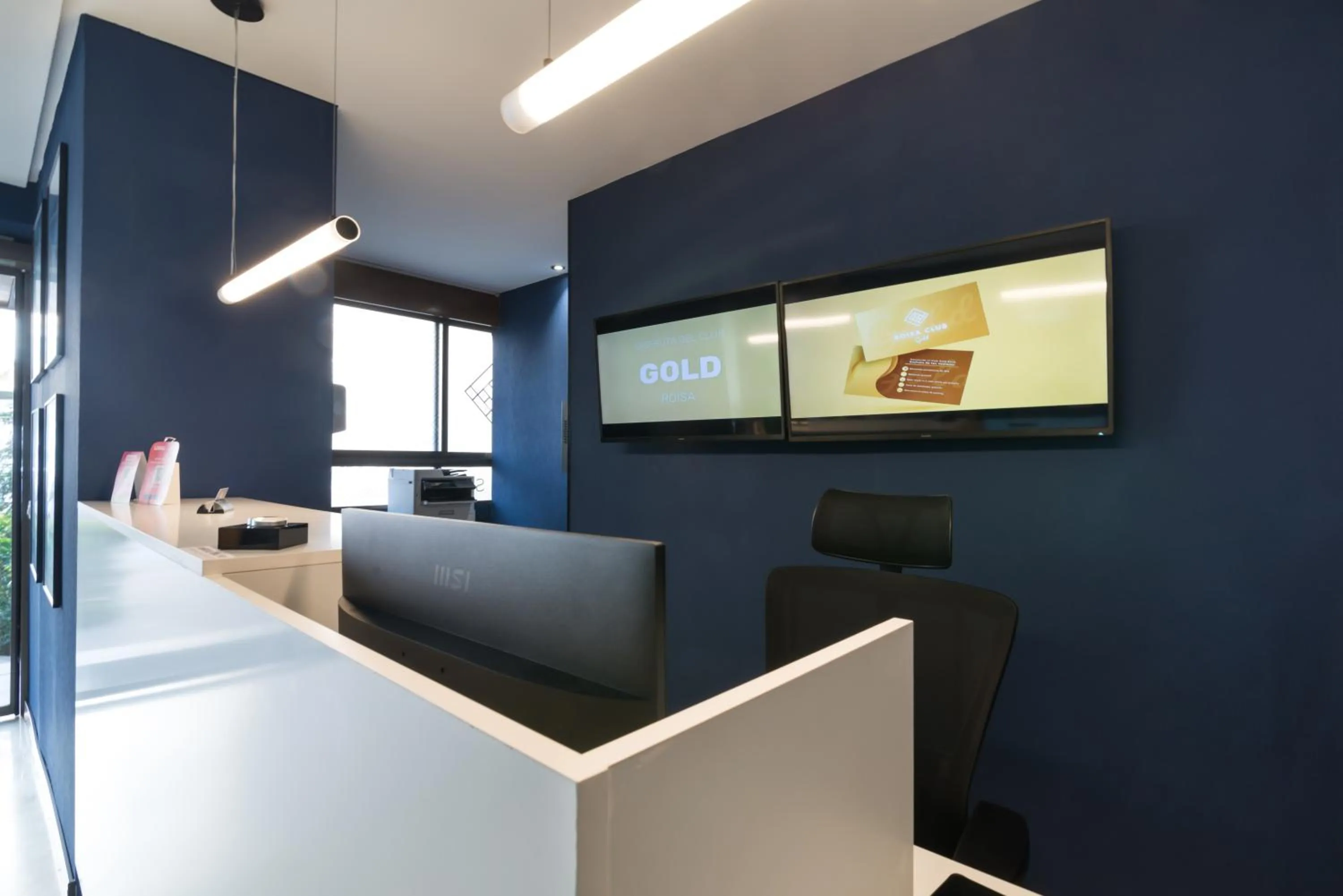 Lobby or reception in Roisa Hostal Boutique