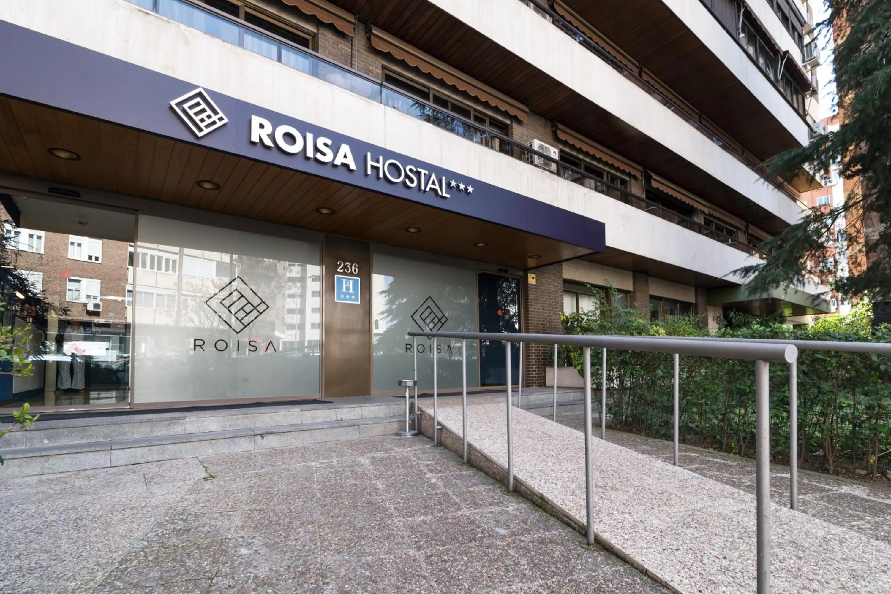 Facade/entrance in Roisa Hostal Boutique