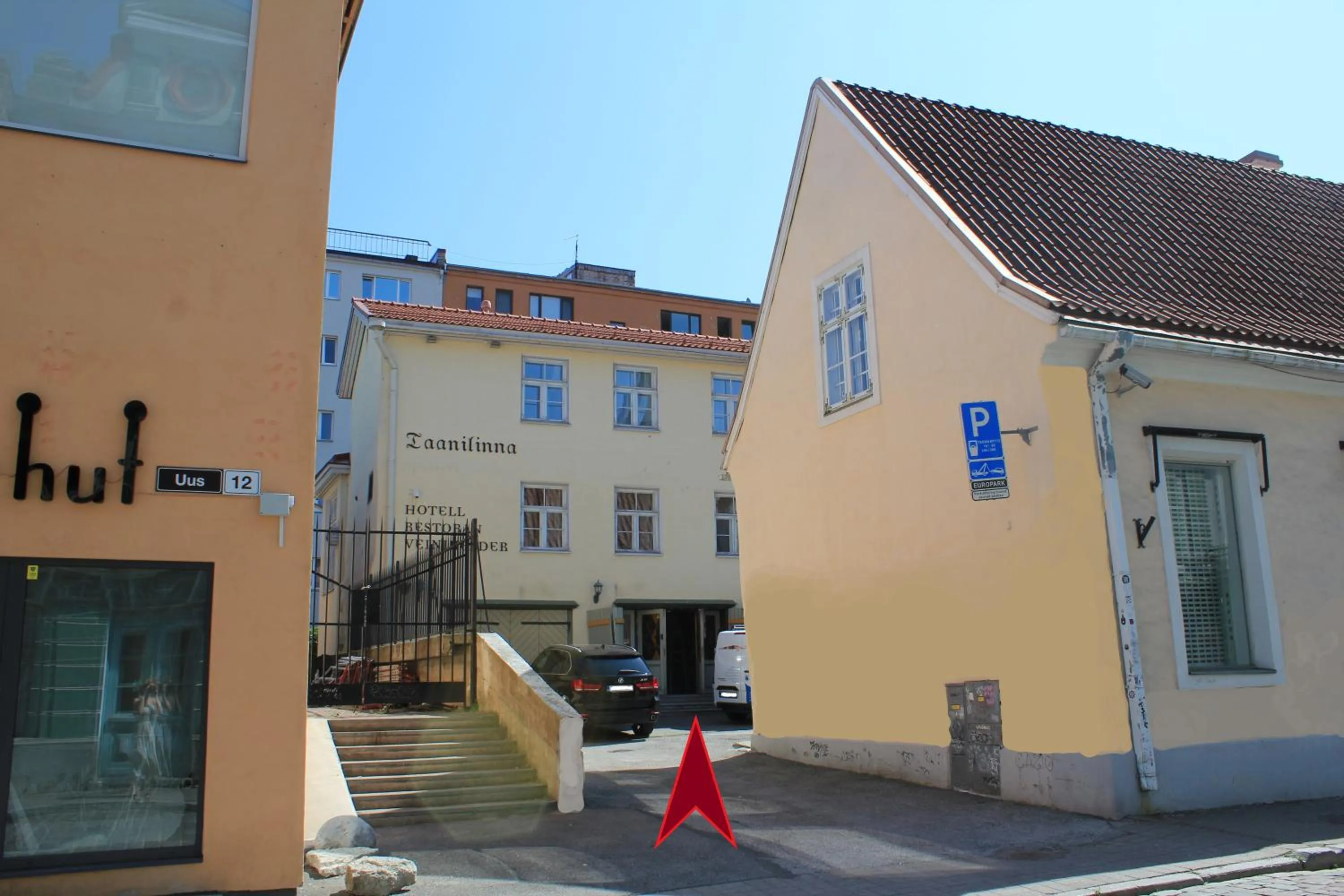 Property building in Taanilinna Hotell