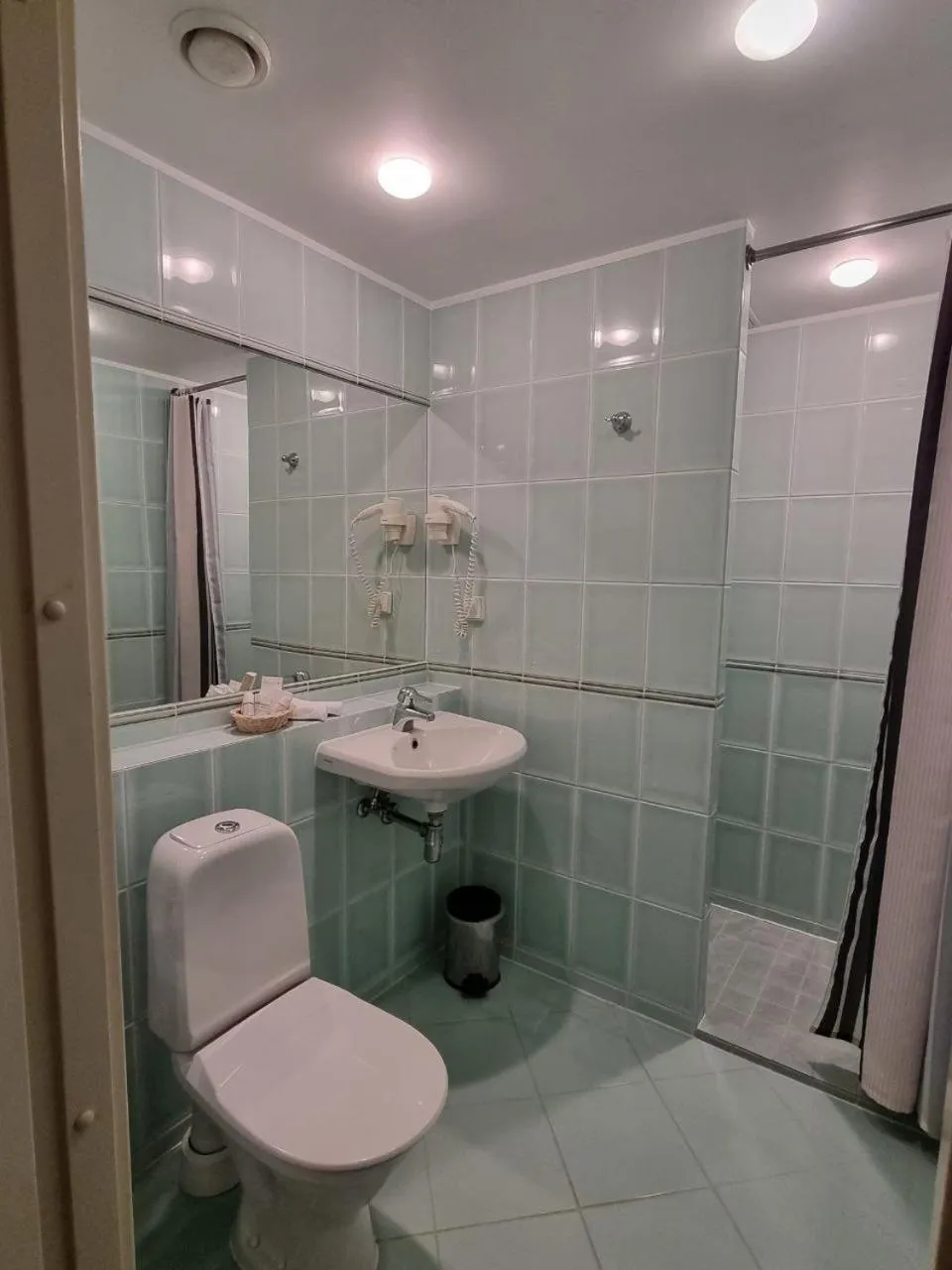 Shower in Taanilinna Hotell