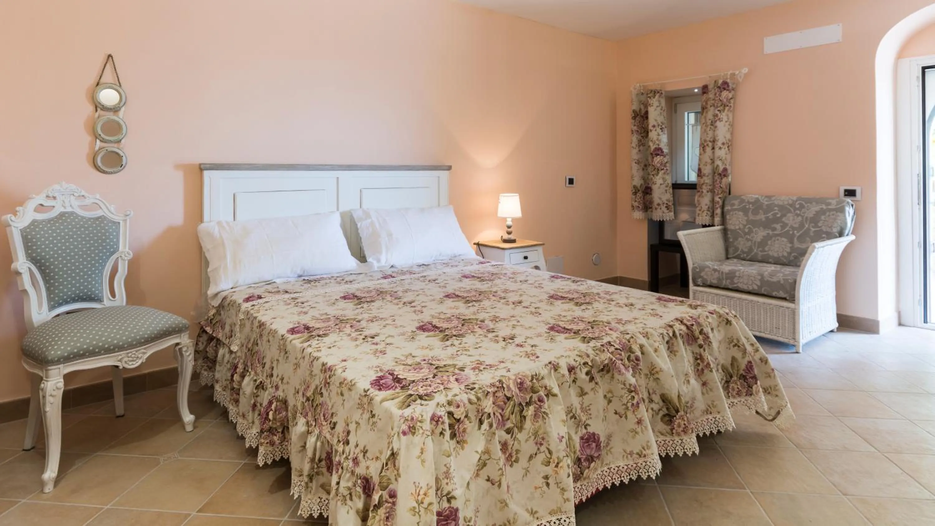 Photo of the whole room, Bed in Il Melangolo