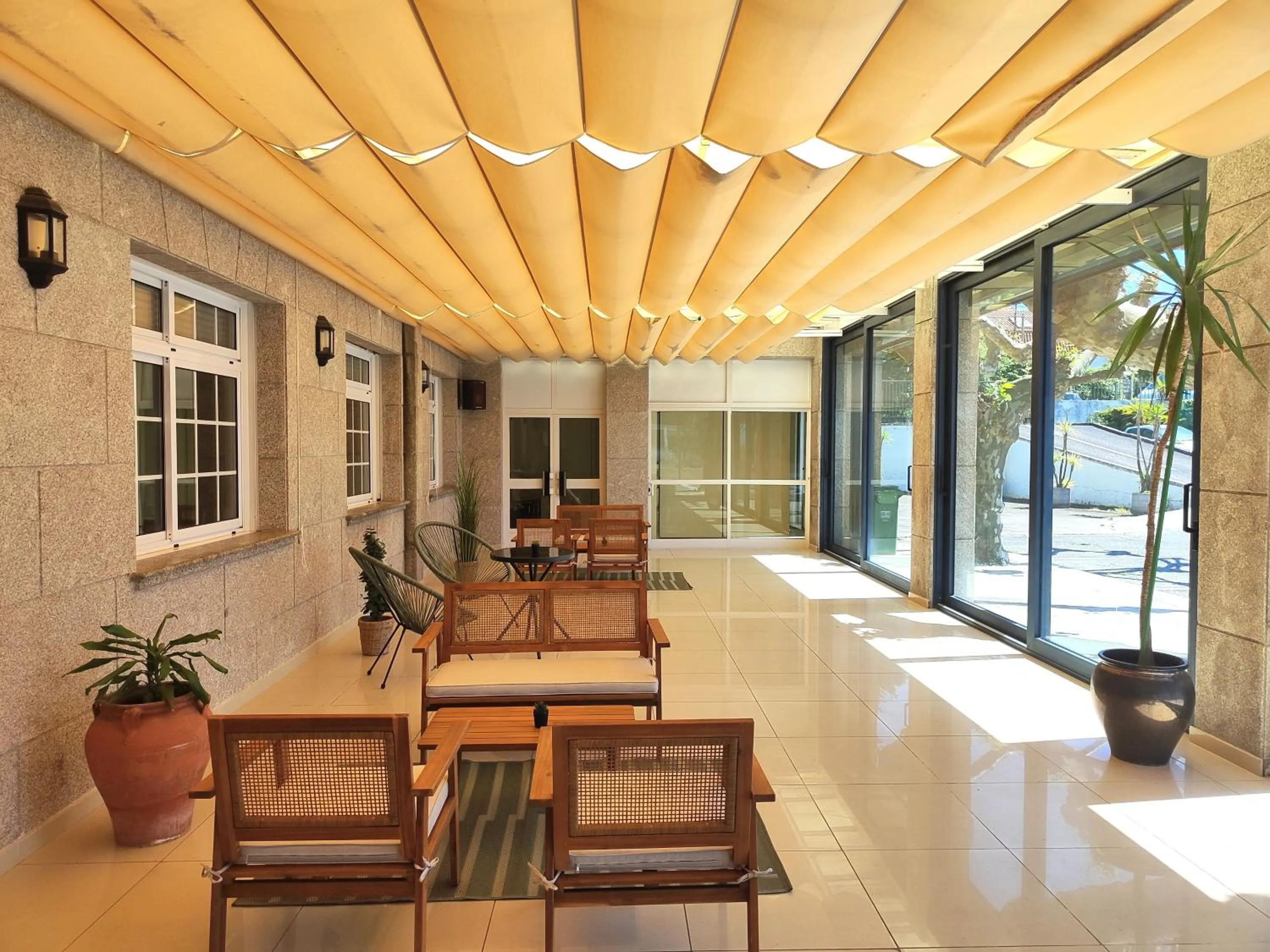 Property building in Hotel Miramar Playa America Nigran