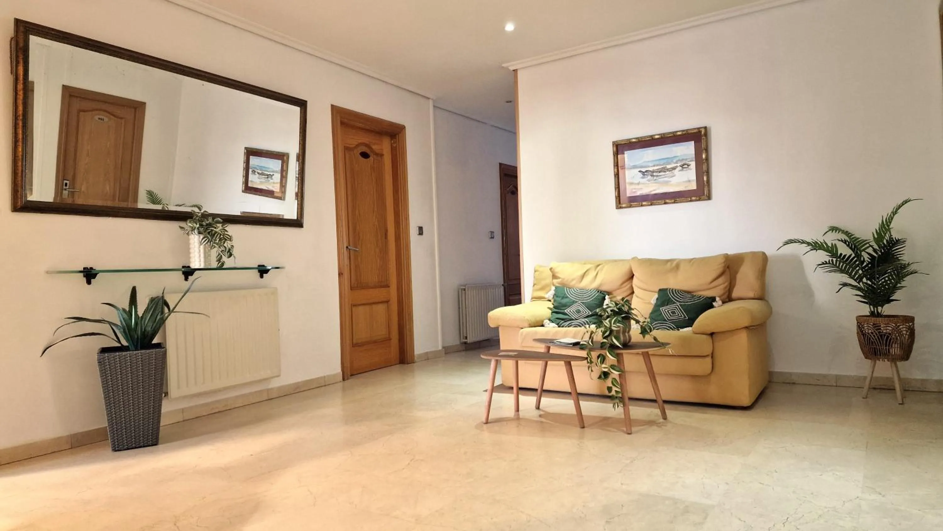 furniture in Hotel Miramar Playa America Nigran