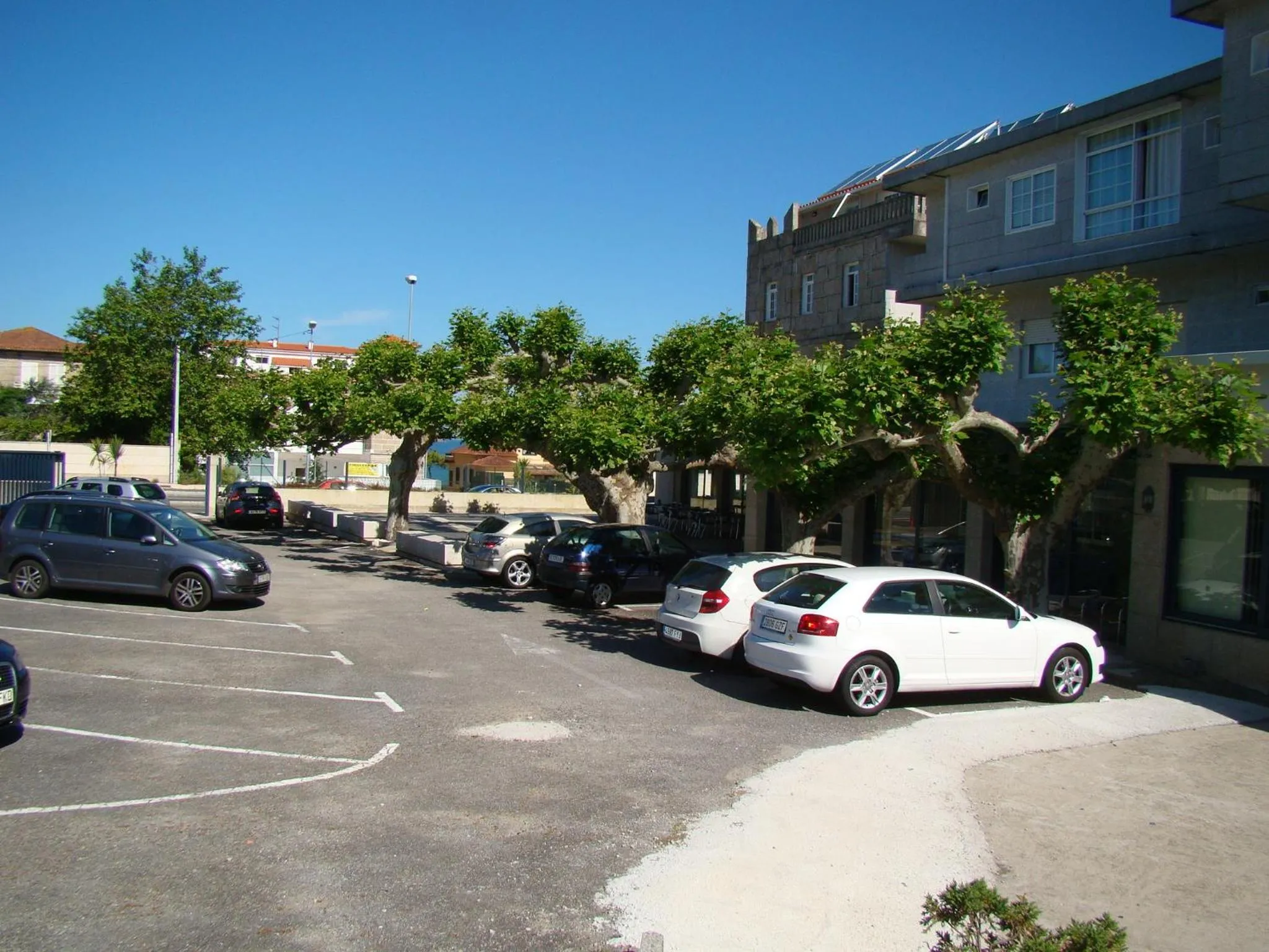 Property building in Hotel Miramar Playa America Nigran