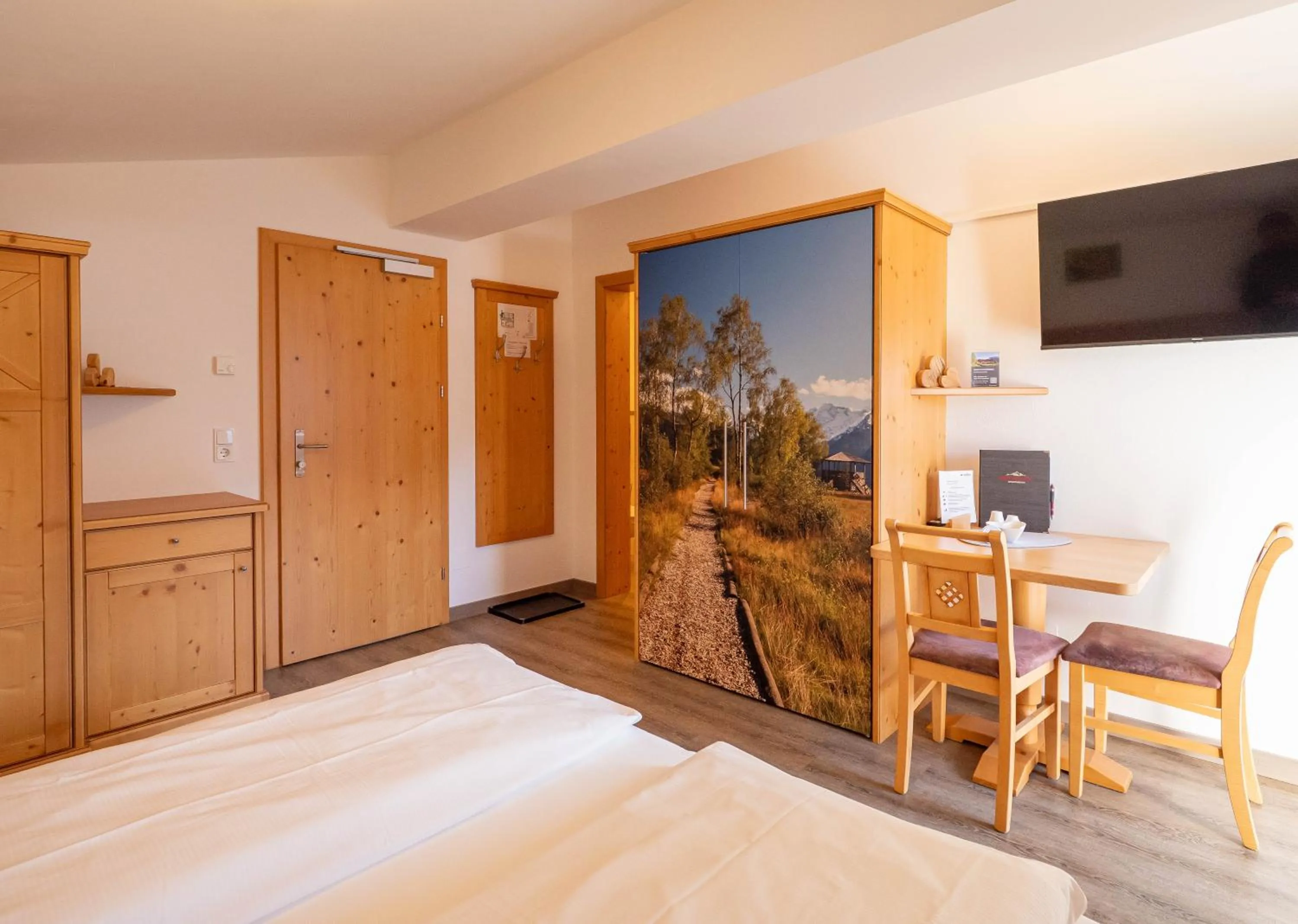 Photo of the whole room, Bed in Alpenhof Apartments