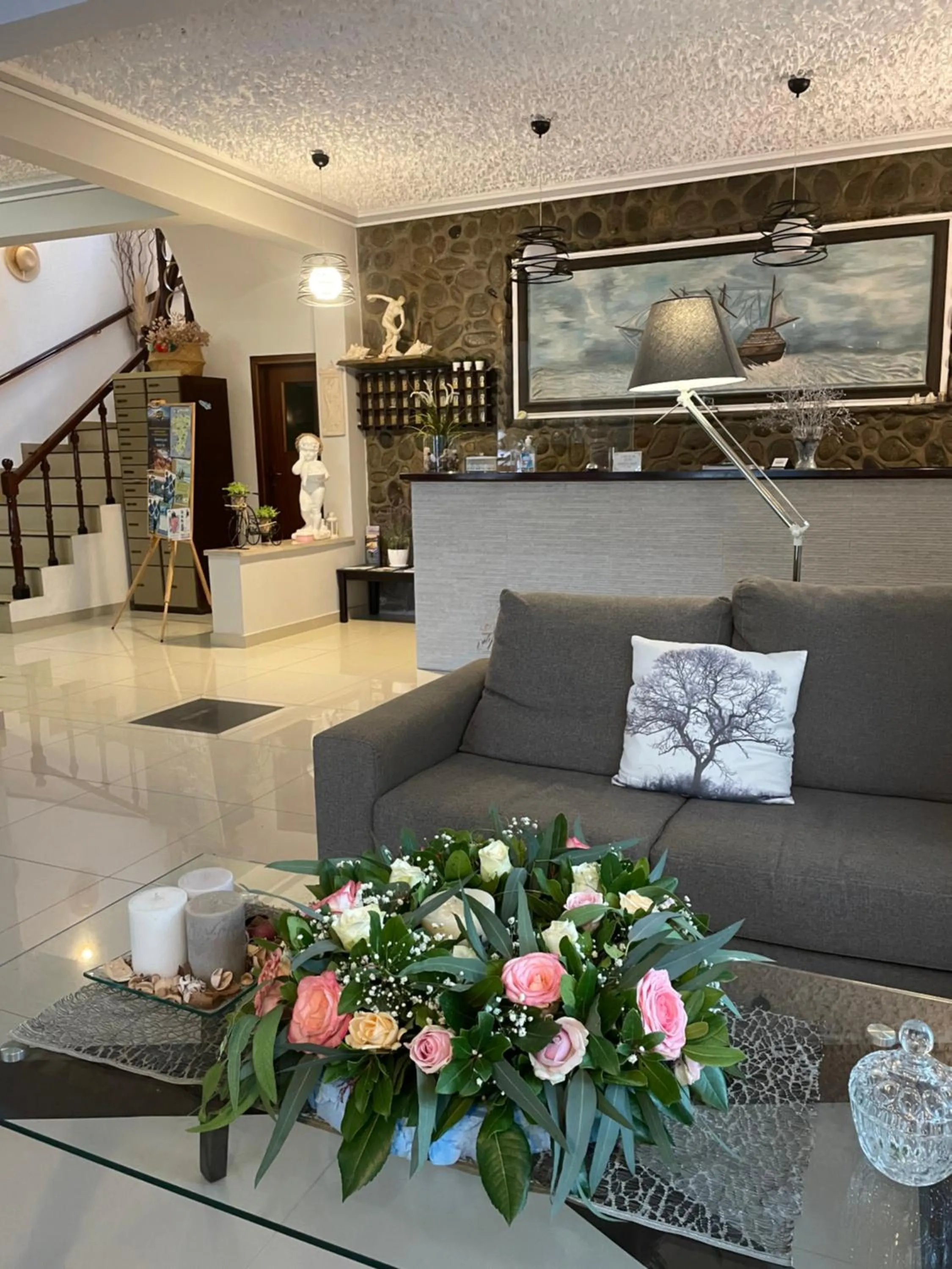 Angela Hotel