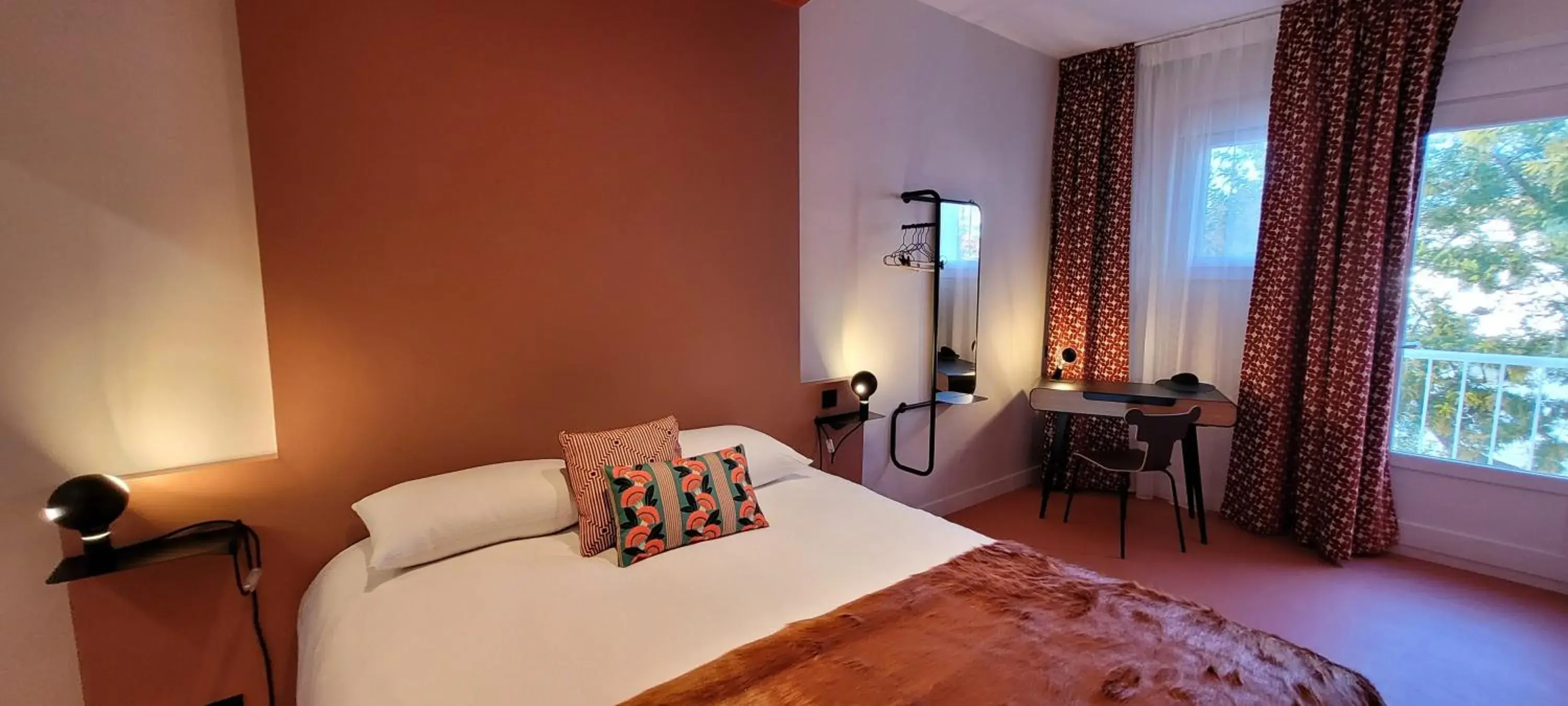 Double Room with Balcony in Seakub hotel Double Room with Balcony in Seakub hotel