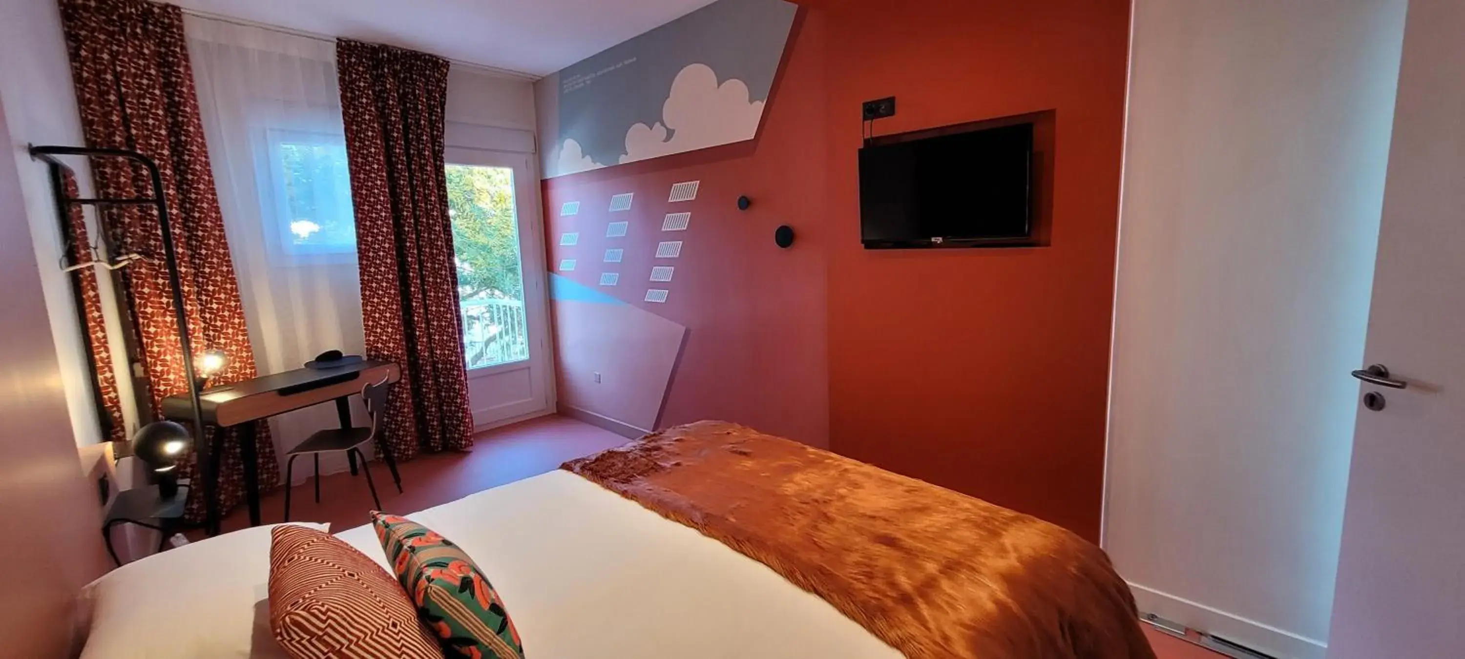 Double Room with Balcony in Seakub hotel Double Room with Balcony in Seakub hotel