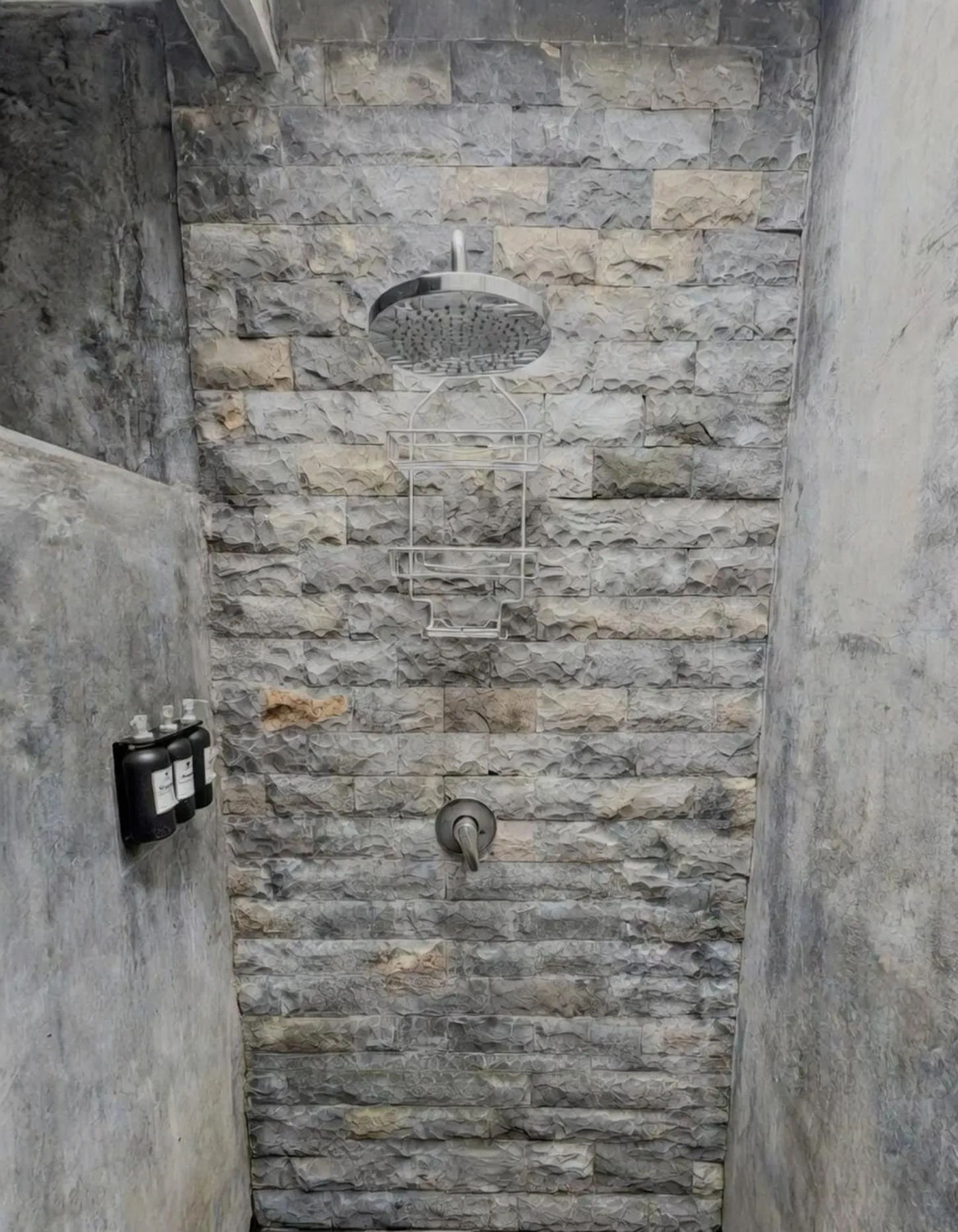 Shower in Martas Windows