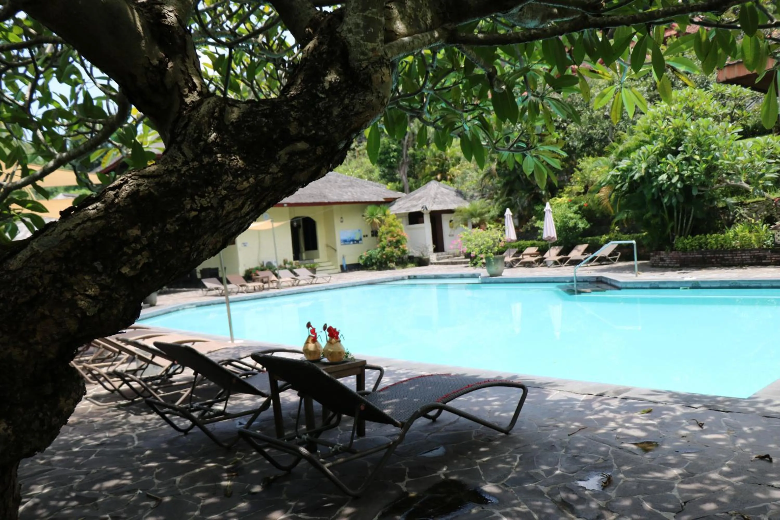 Puri Bunga Beach Cottages