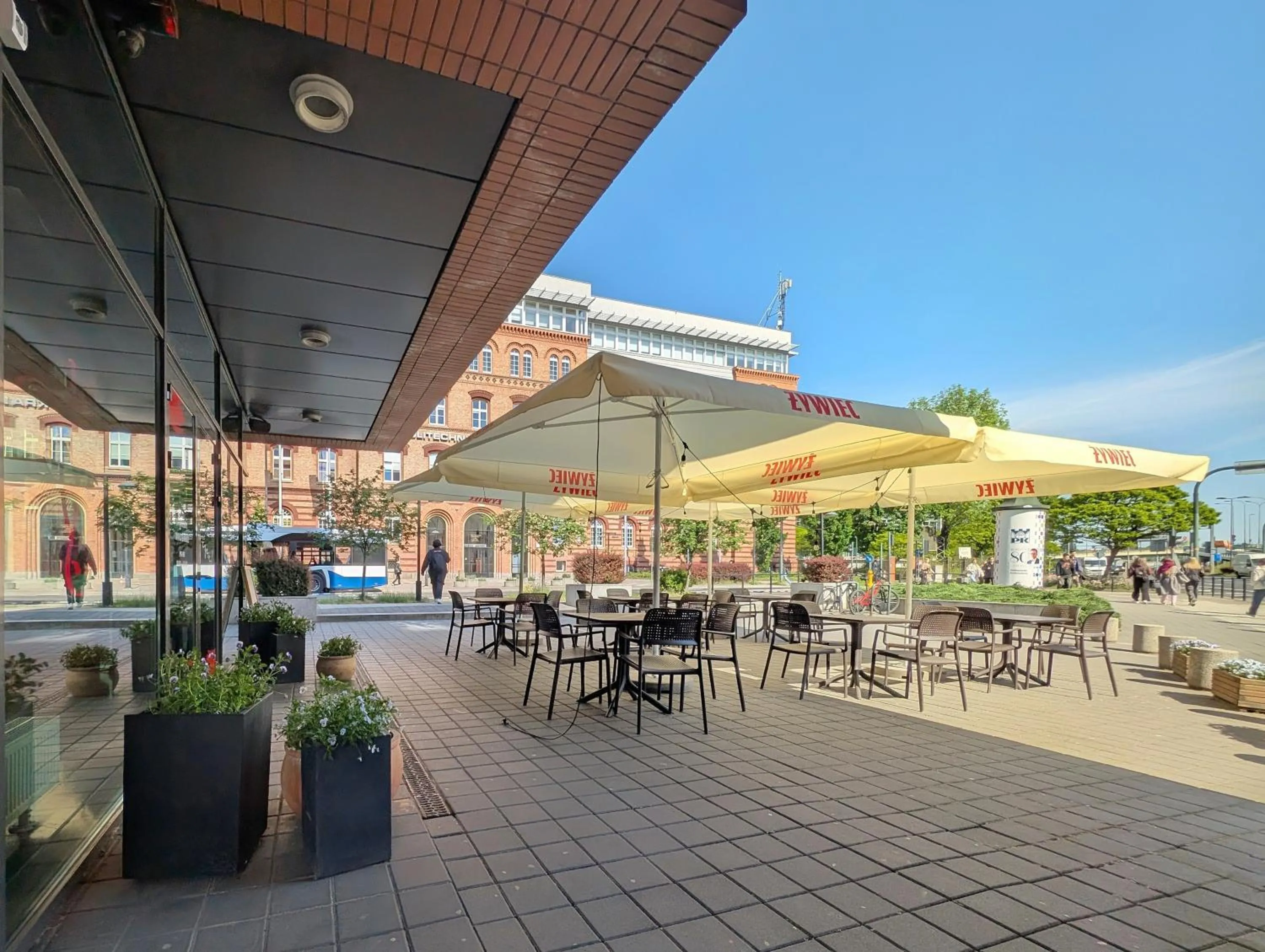 Restaurant/places to eat in Turnau City Aparthotel