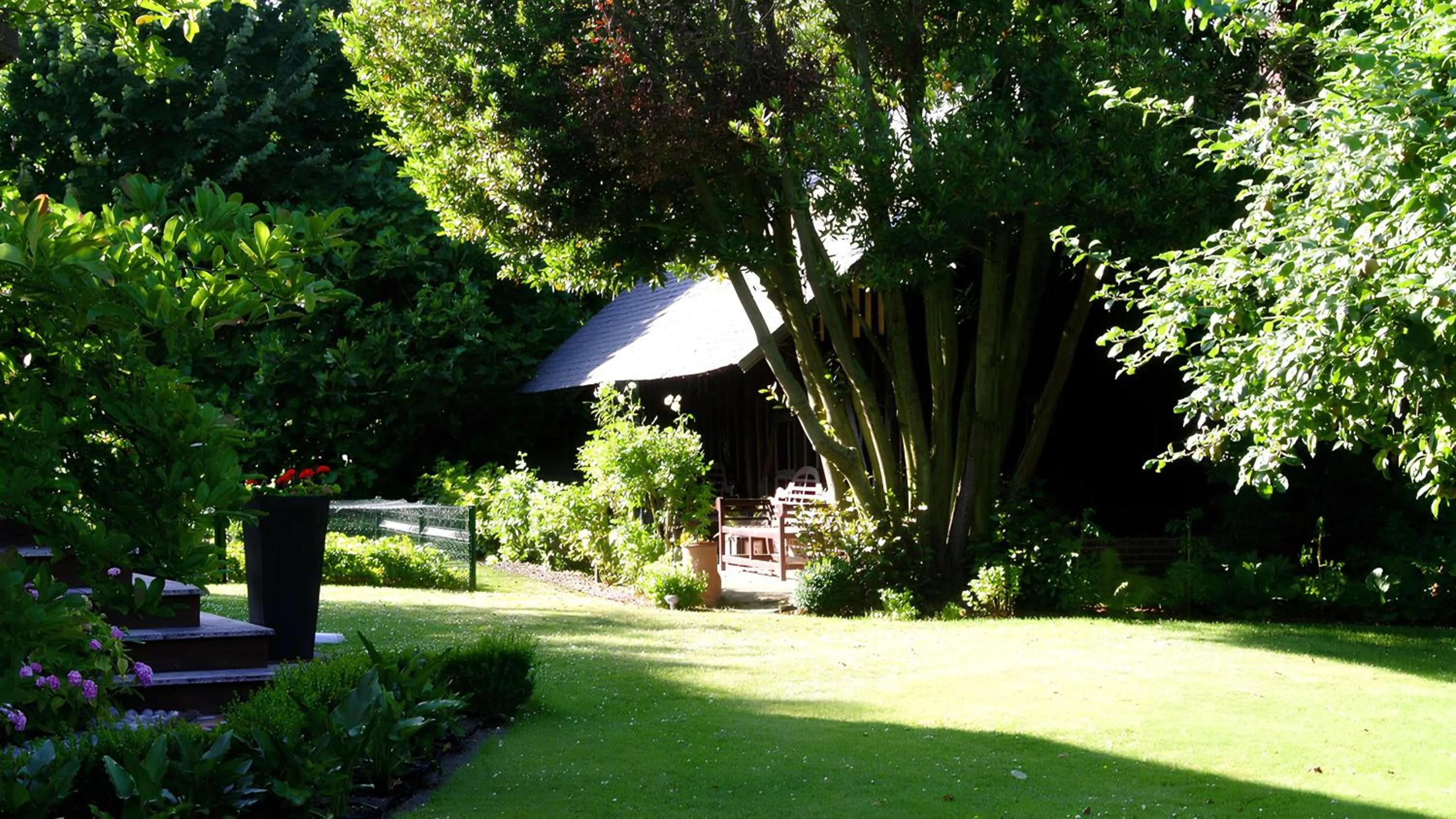 Garden in Comme une parenthèse au coeur des hortillonnages