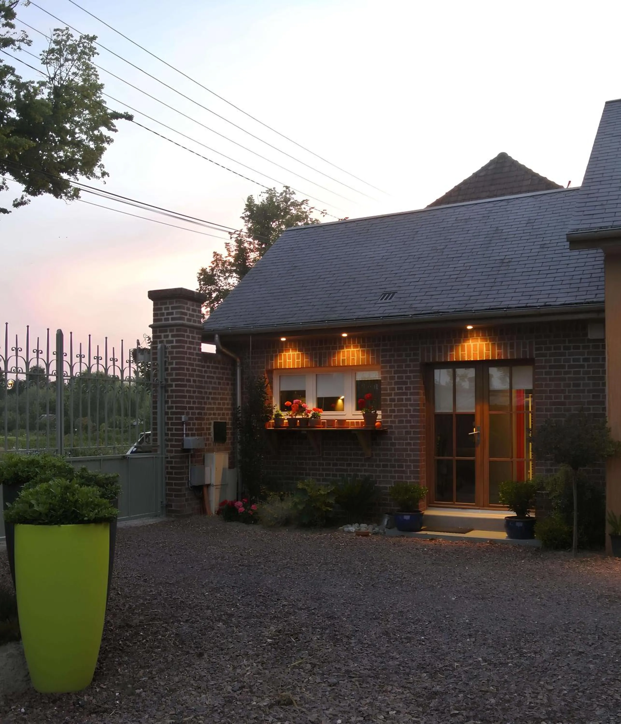 Property building in Comme une parenthèse au coeur des hortillonnages