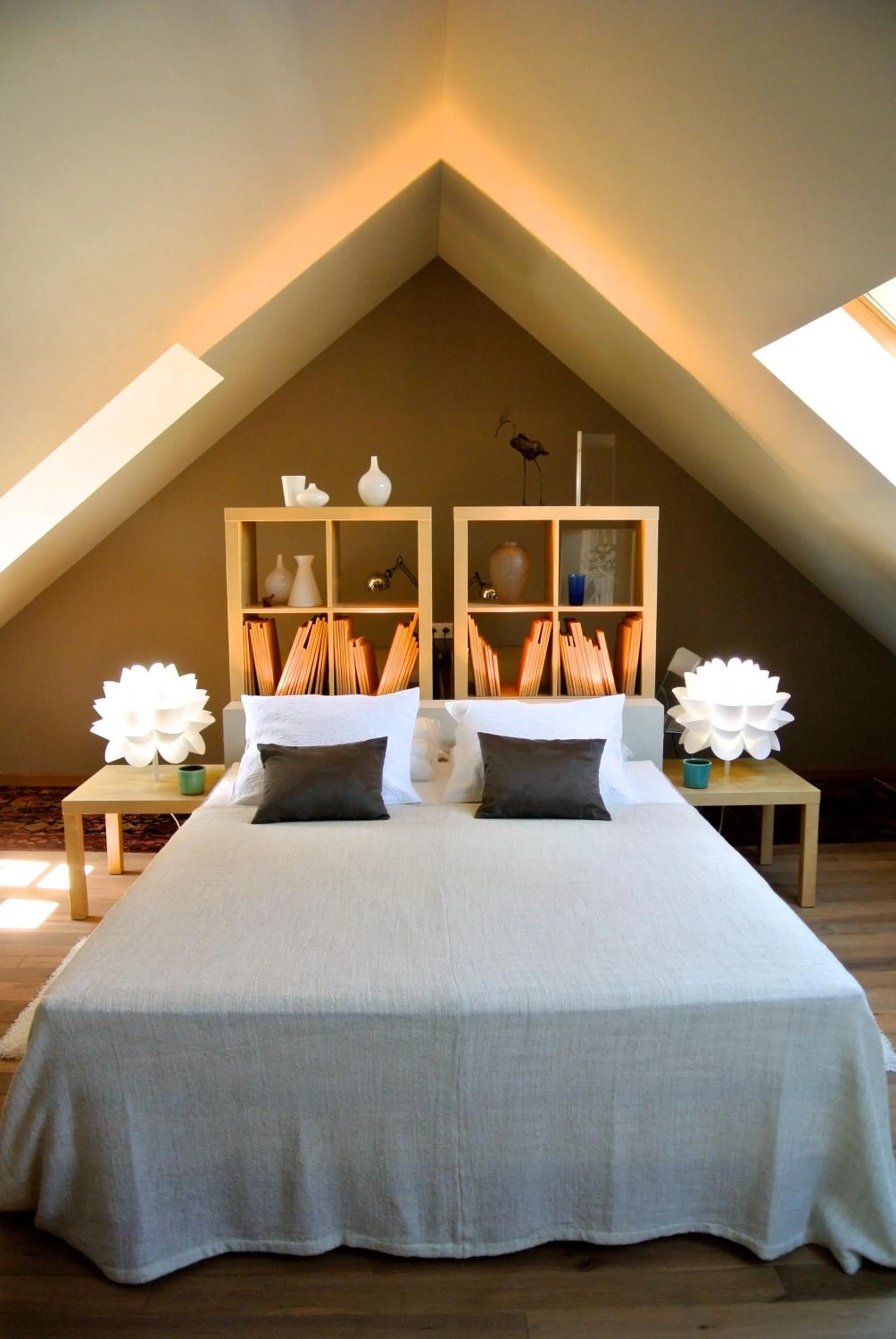 Bedroom, Bed in Comme une parenthèse au coeur des hortillonnages