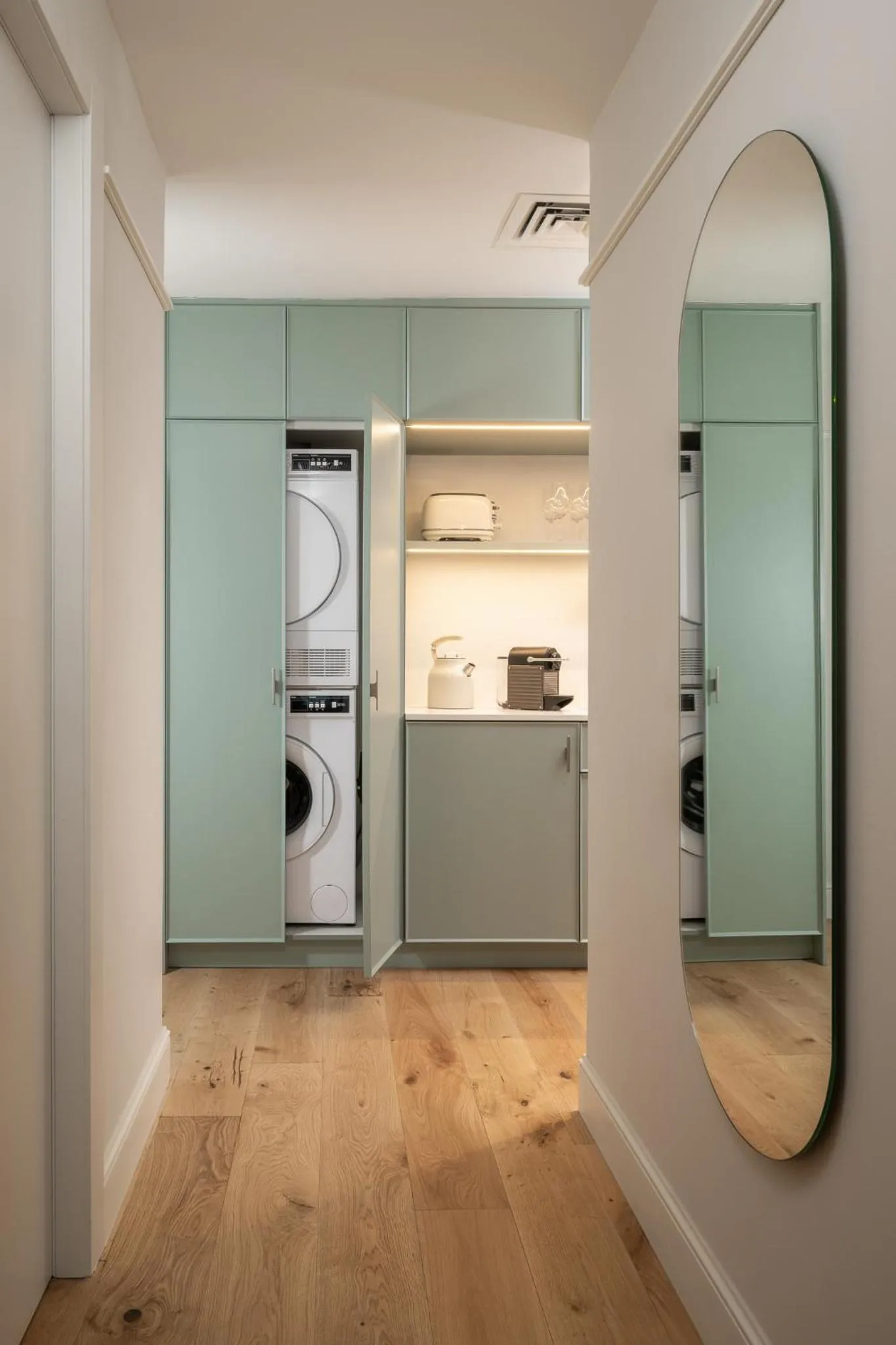 Kitchen or kitchenette in master Mazeh