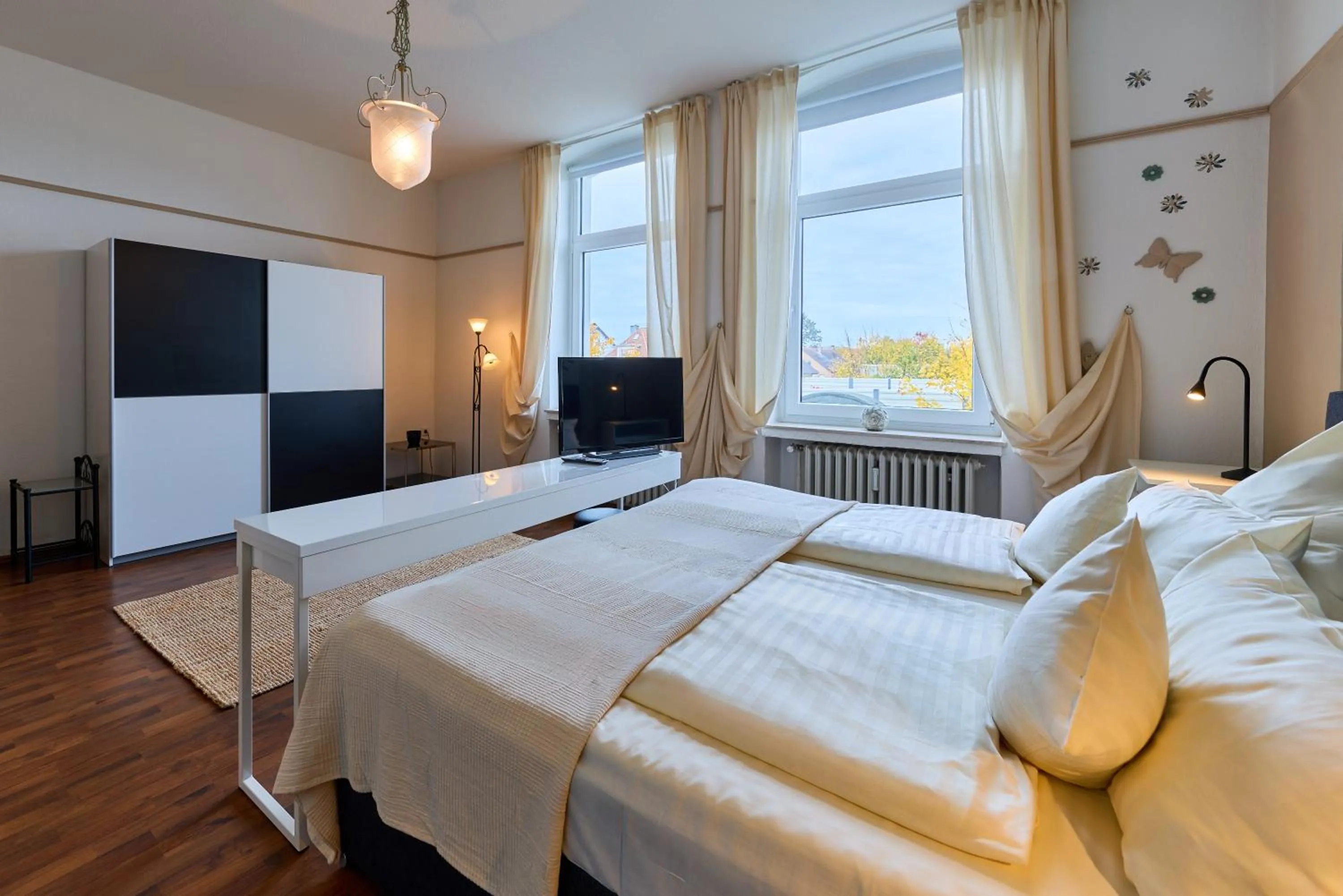 TV and multimedia, Bed in arador CITY Hotel