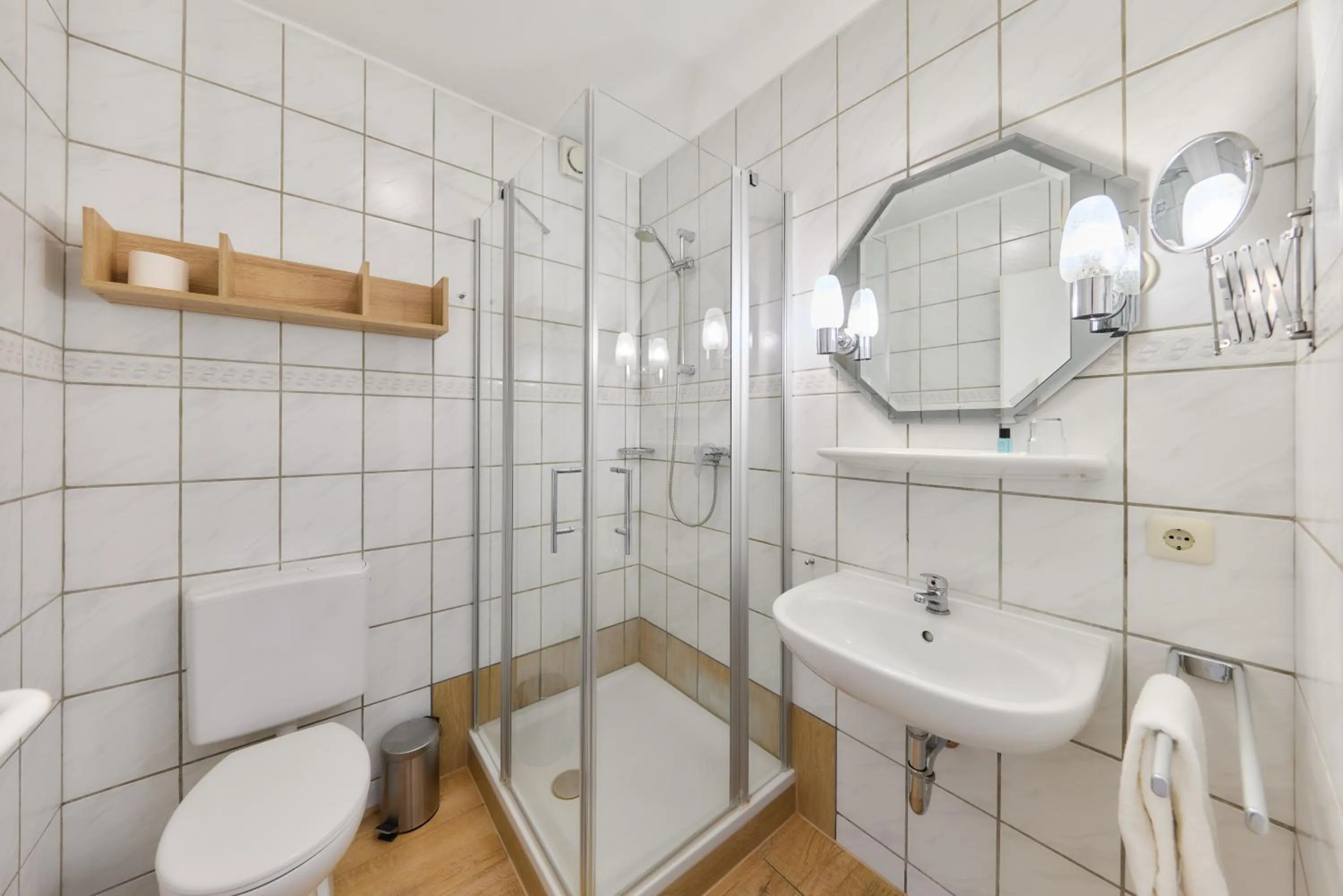 Bathroom in arador CITY Hotel