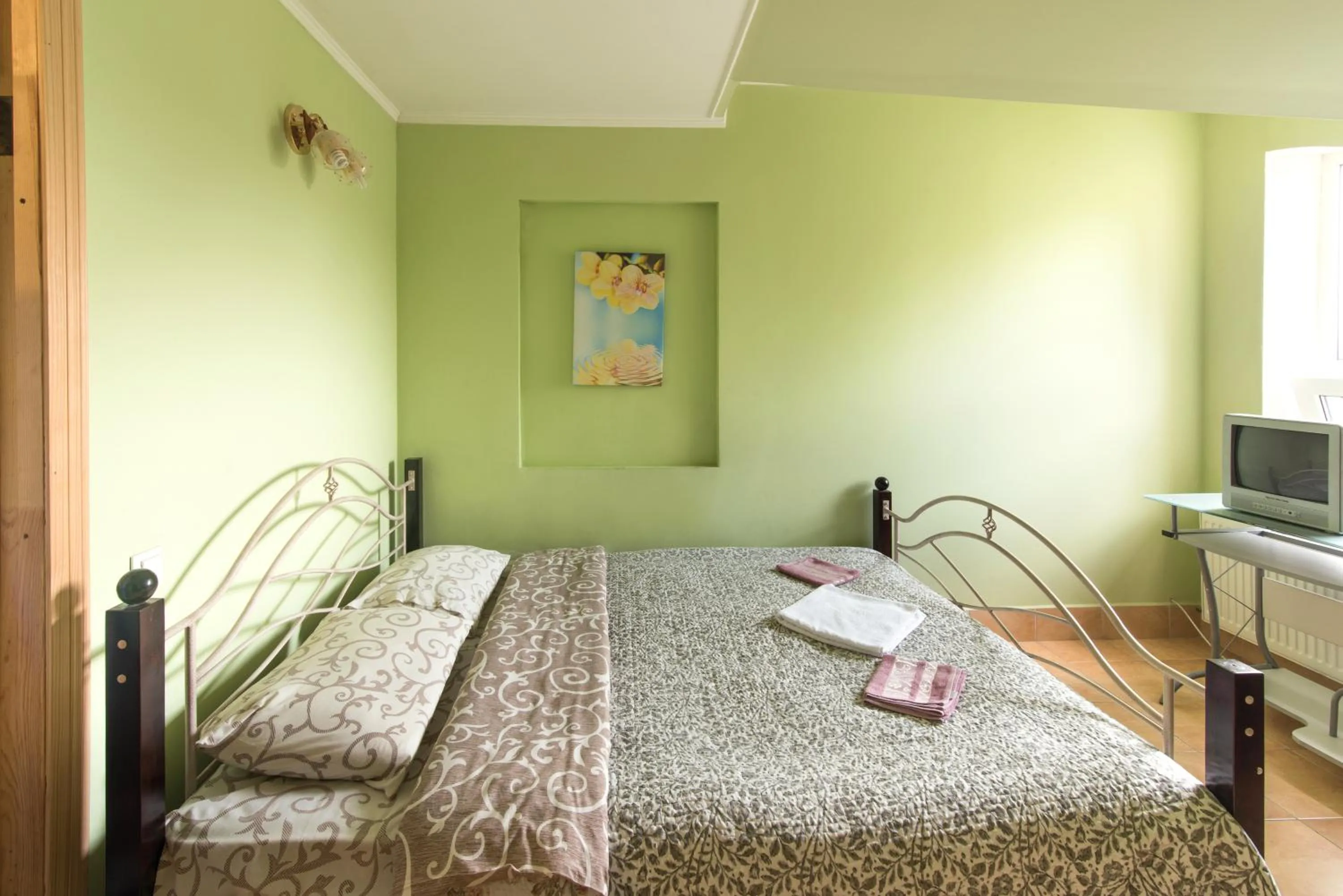 Bed in Inter Hotel