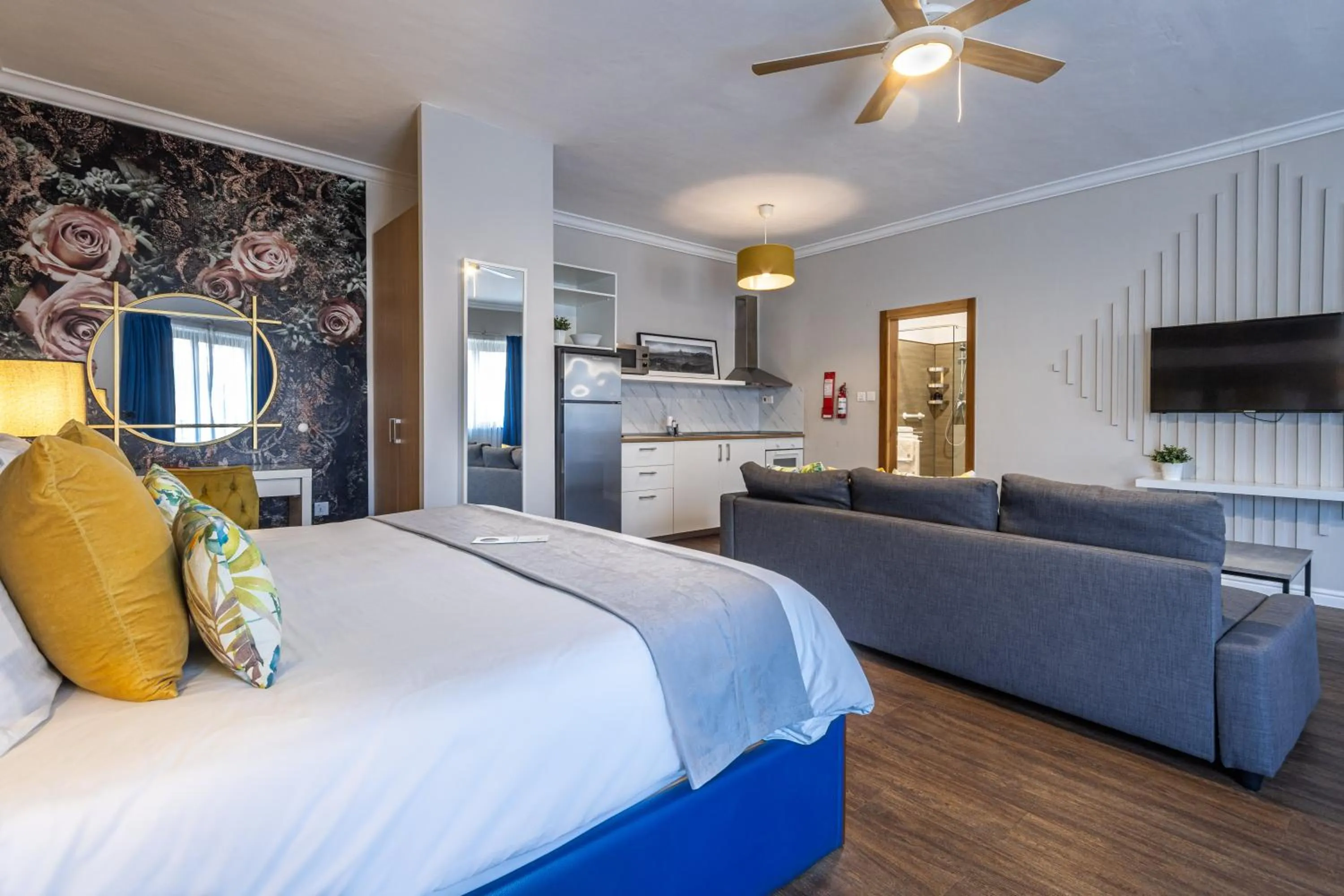 Bed in Park Lane Boutique Aparthotel