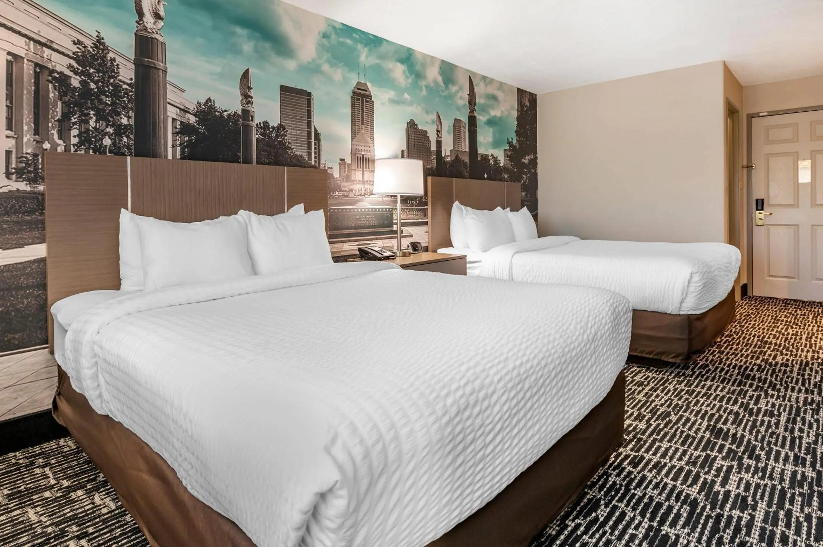 Bedroom, Bed in Clarion Pointe Indianapolis Airport