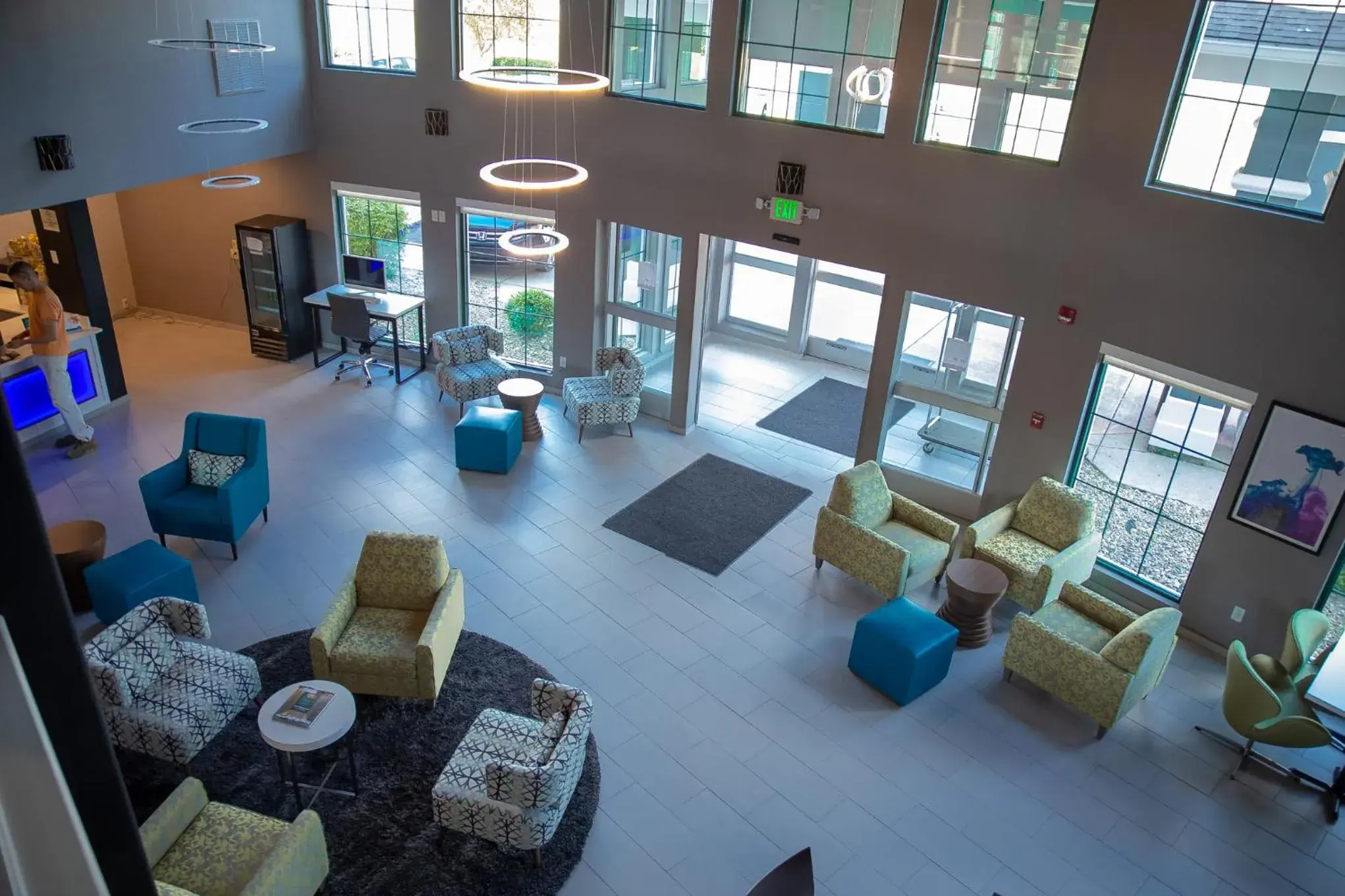 Lounge or bar in Clarion Pointe Indianapolis Airport Lounge or bar in Clarion Pointe Indianapolis Airport