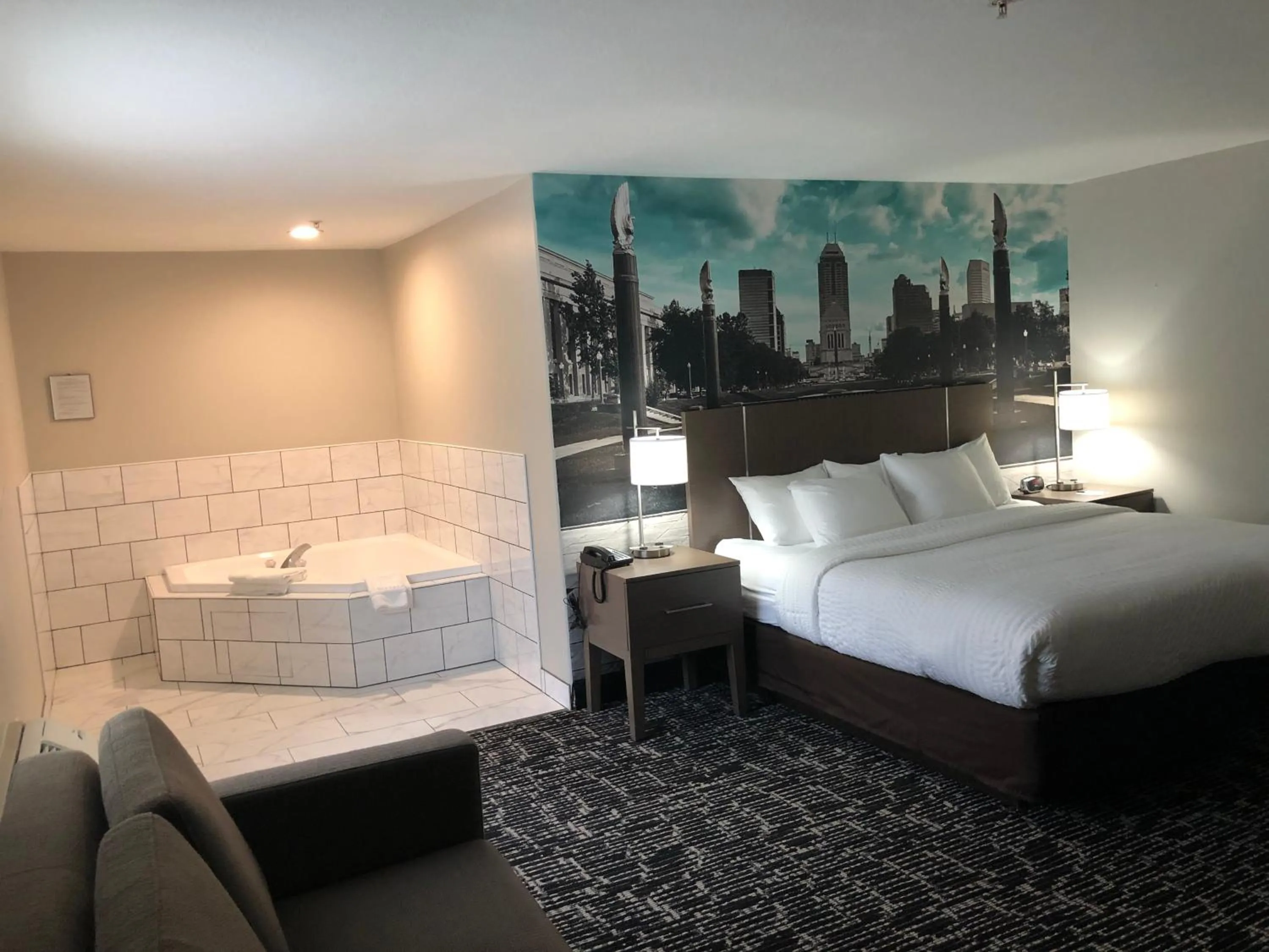 Bed in Clarion Pointe Indianapolis Airport