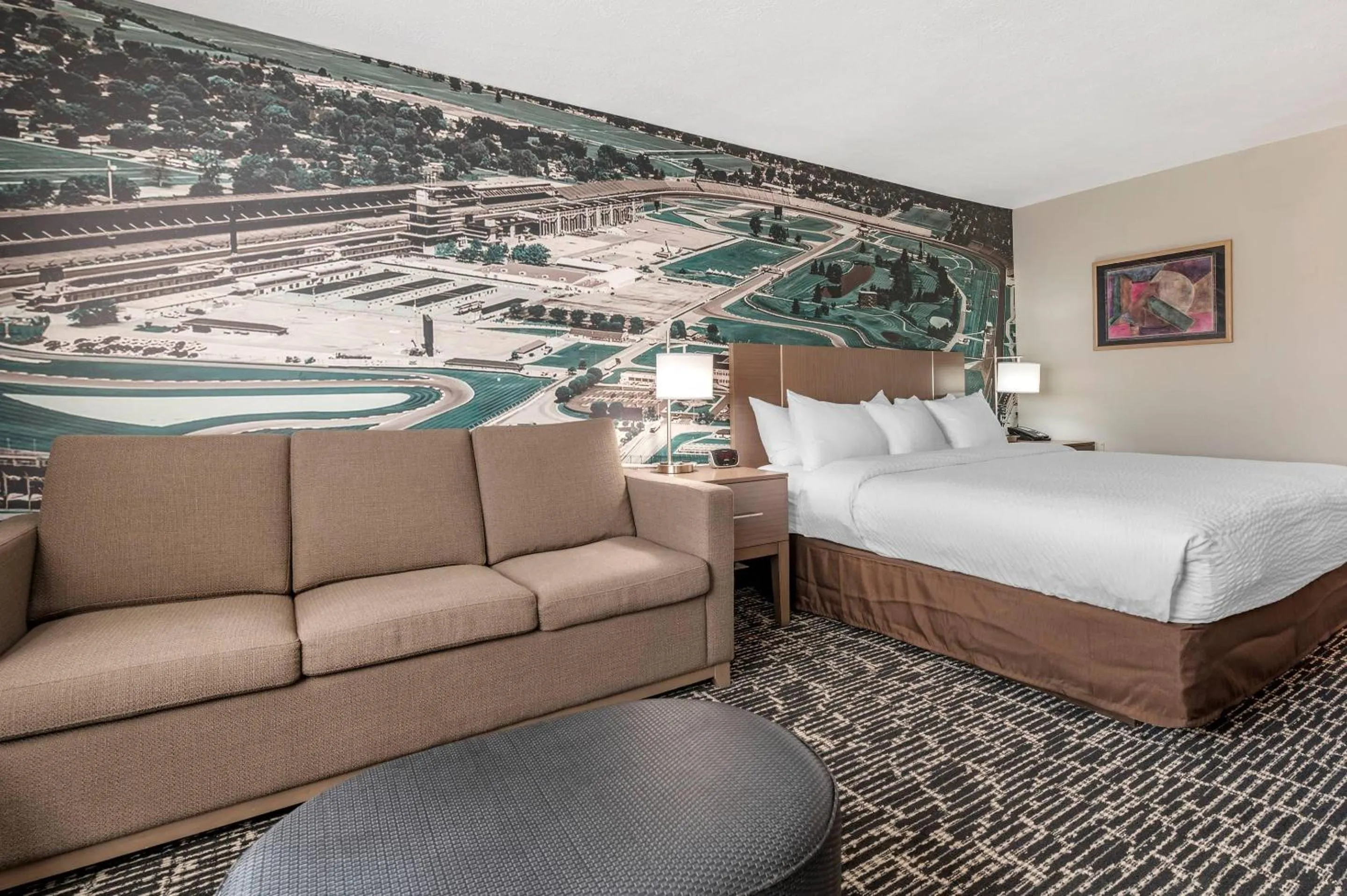 Bedroom, Bed in Clarion Pointe Indianapolis Airport