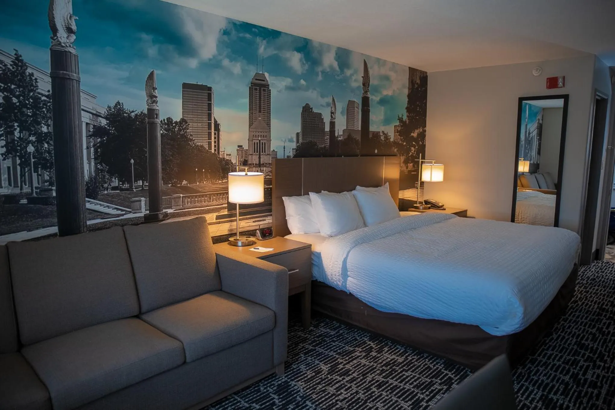 Bed in Clarion Pointe Indianapolis Airport