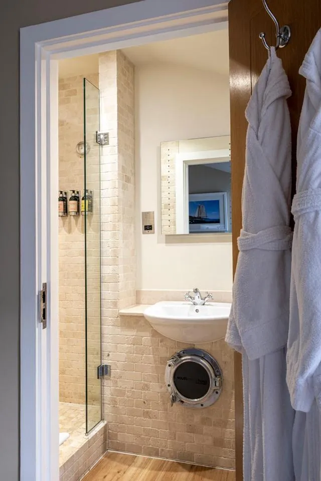 Shower in South Sands Hotel