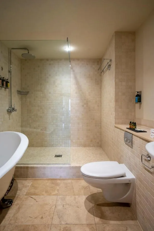 Shower in South Sands Hotel