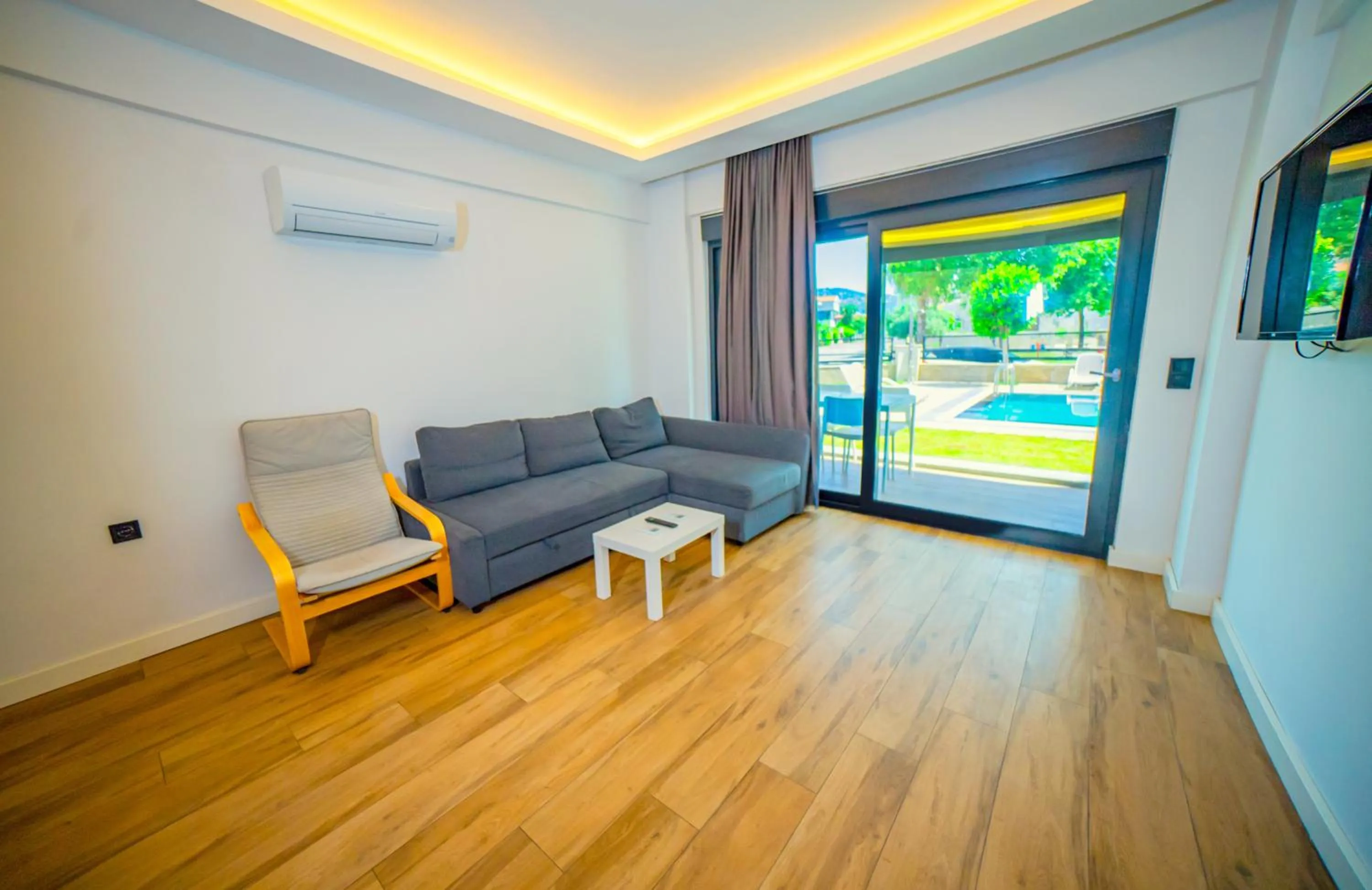 TV and multimedia in Sweet Home Kemer Apartments