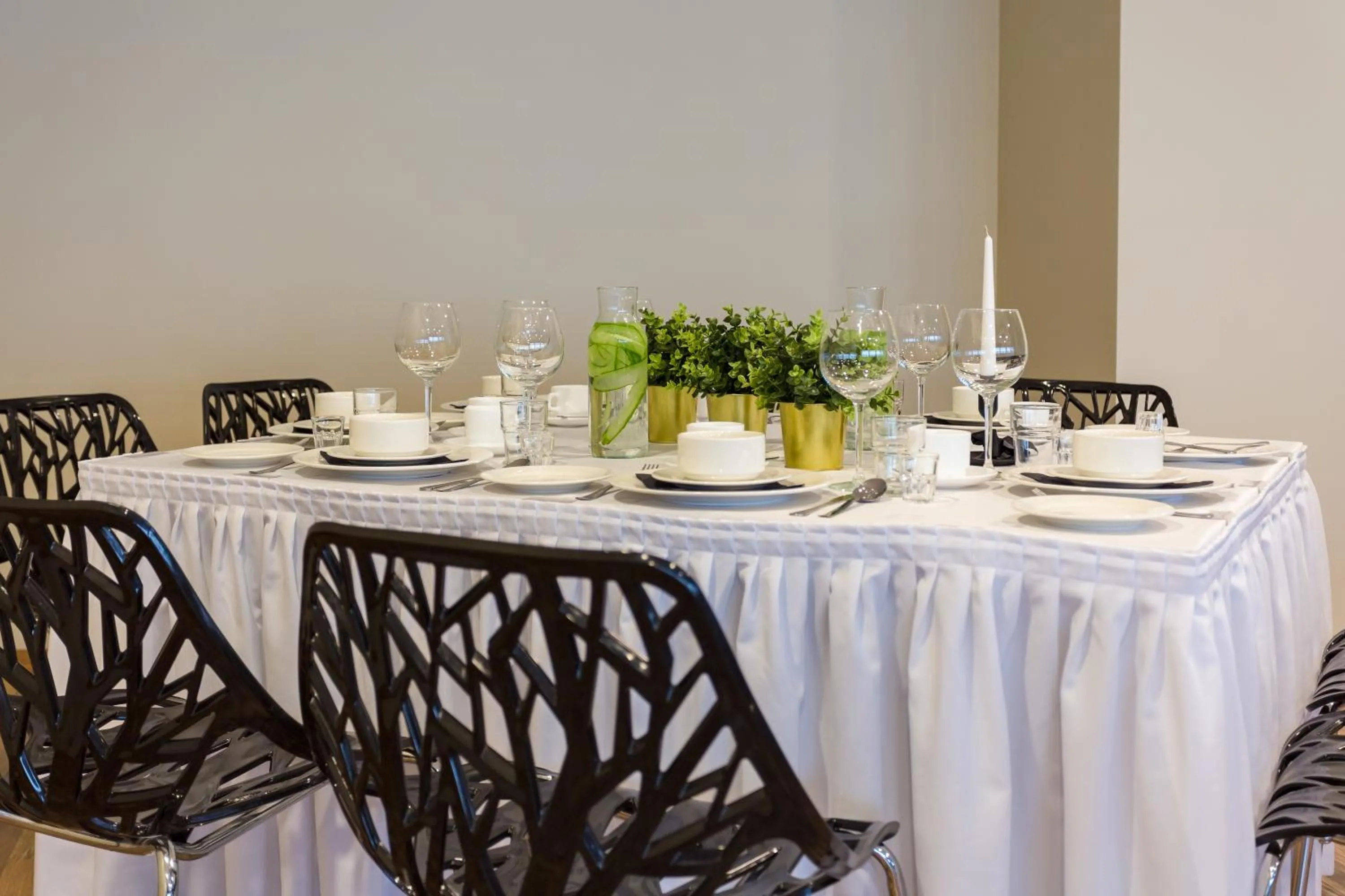 Food and drinks in Hotel Dzingel