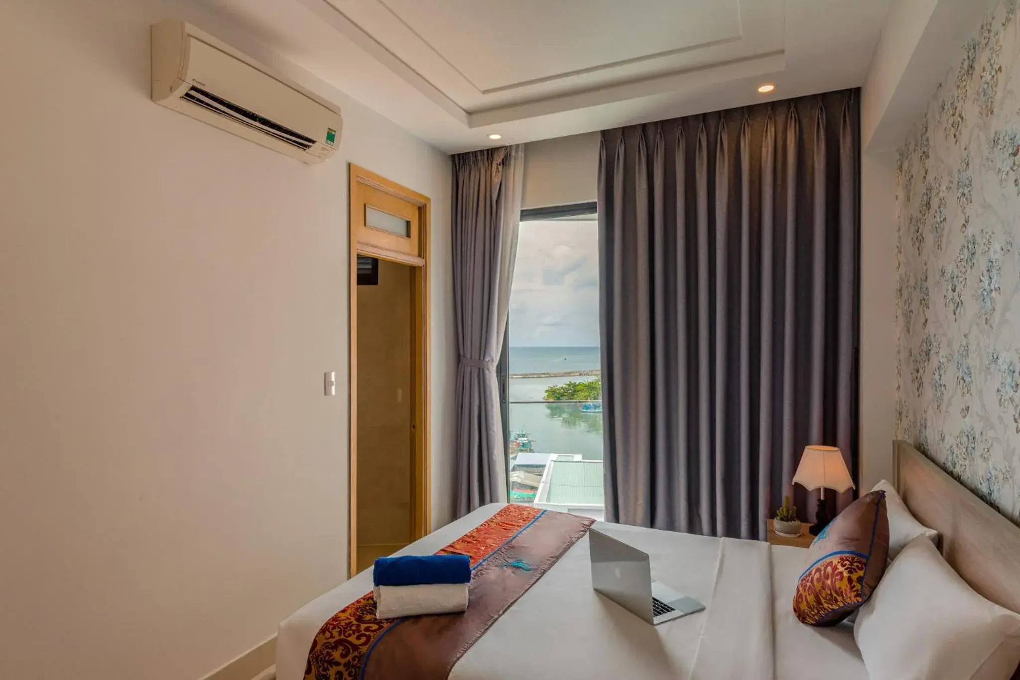 Bed in Nipola Hotel - Chợ Đêm Dương Đông Phú Quốc Bed in Nipola Hotel - Chợ Đêm Dương Đông Phú Quốc