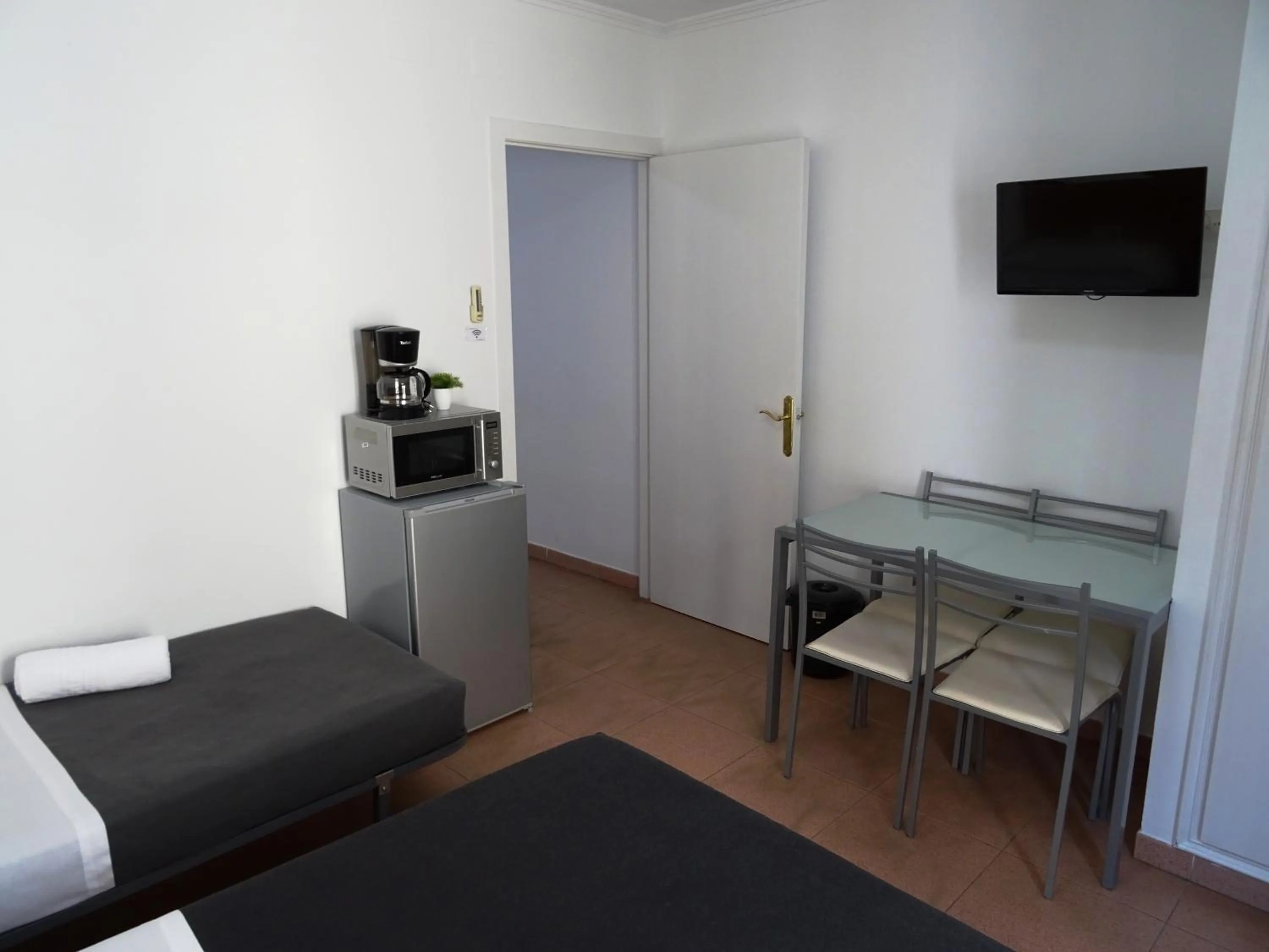 Economy Quadruple Room in Center Plaza Figueres