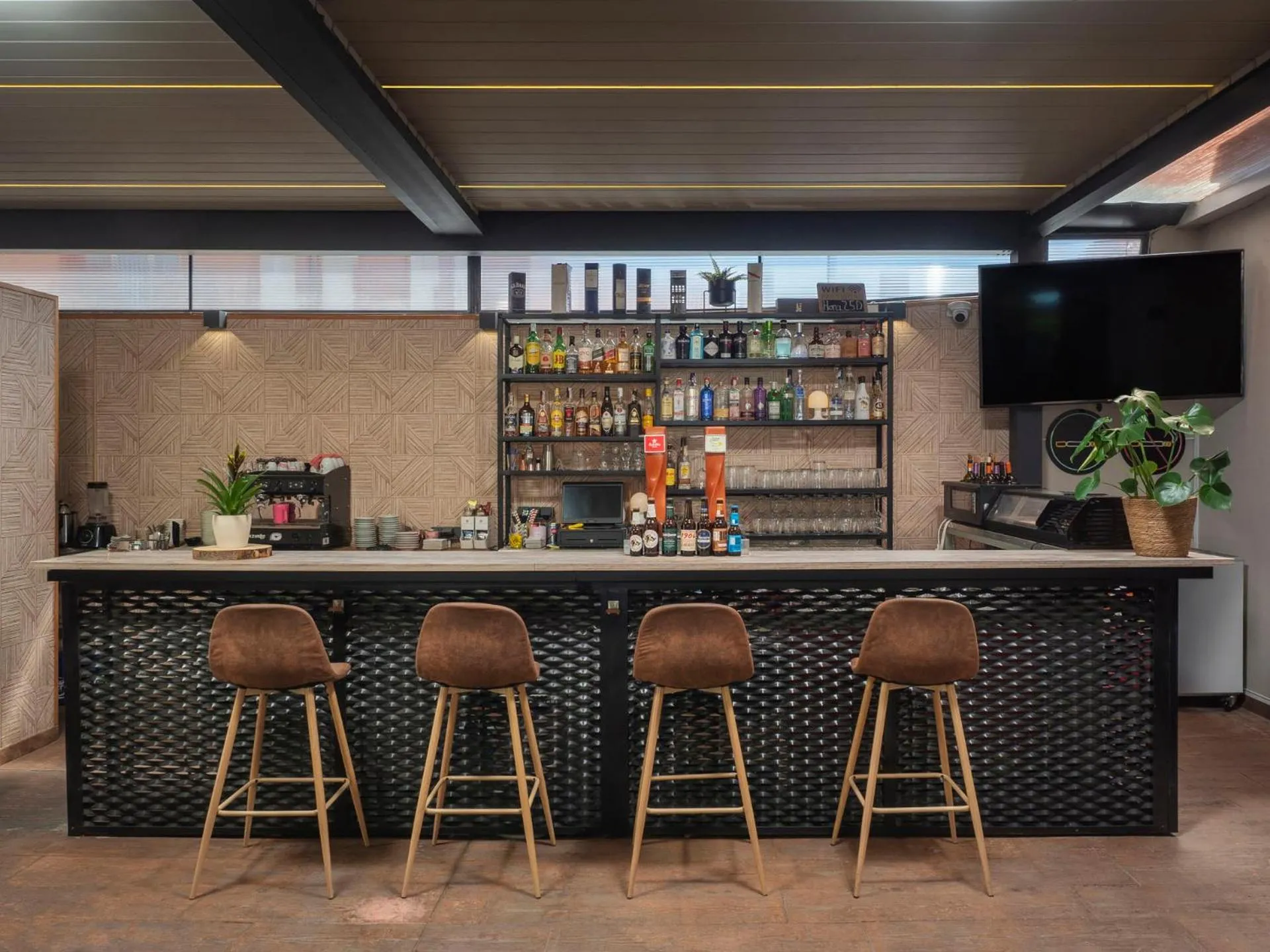 Restaurant/places to eat in Hotel Duero