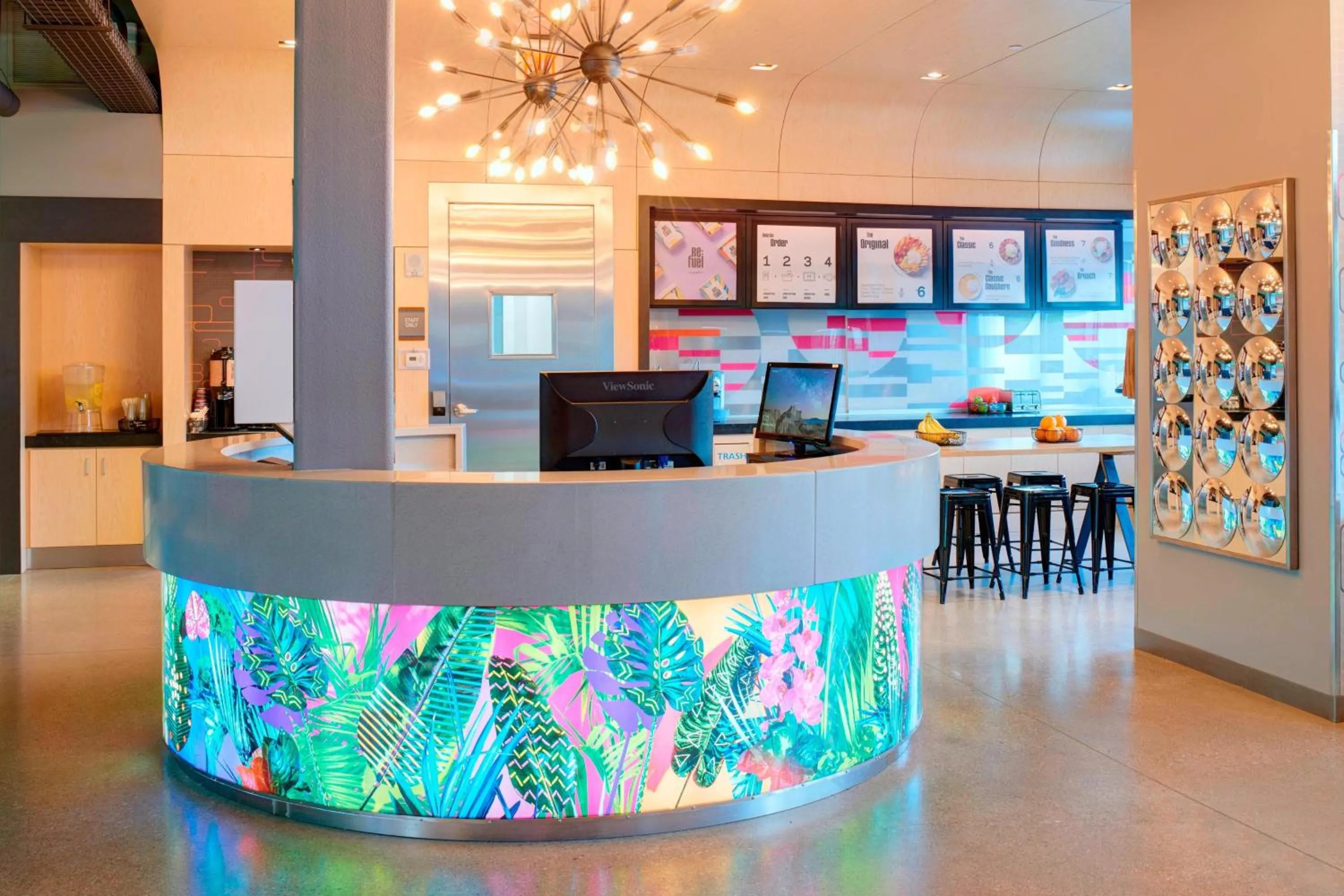 Lobby or reception in Aloft Columbus Westerville