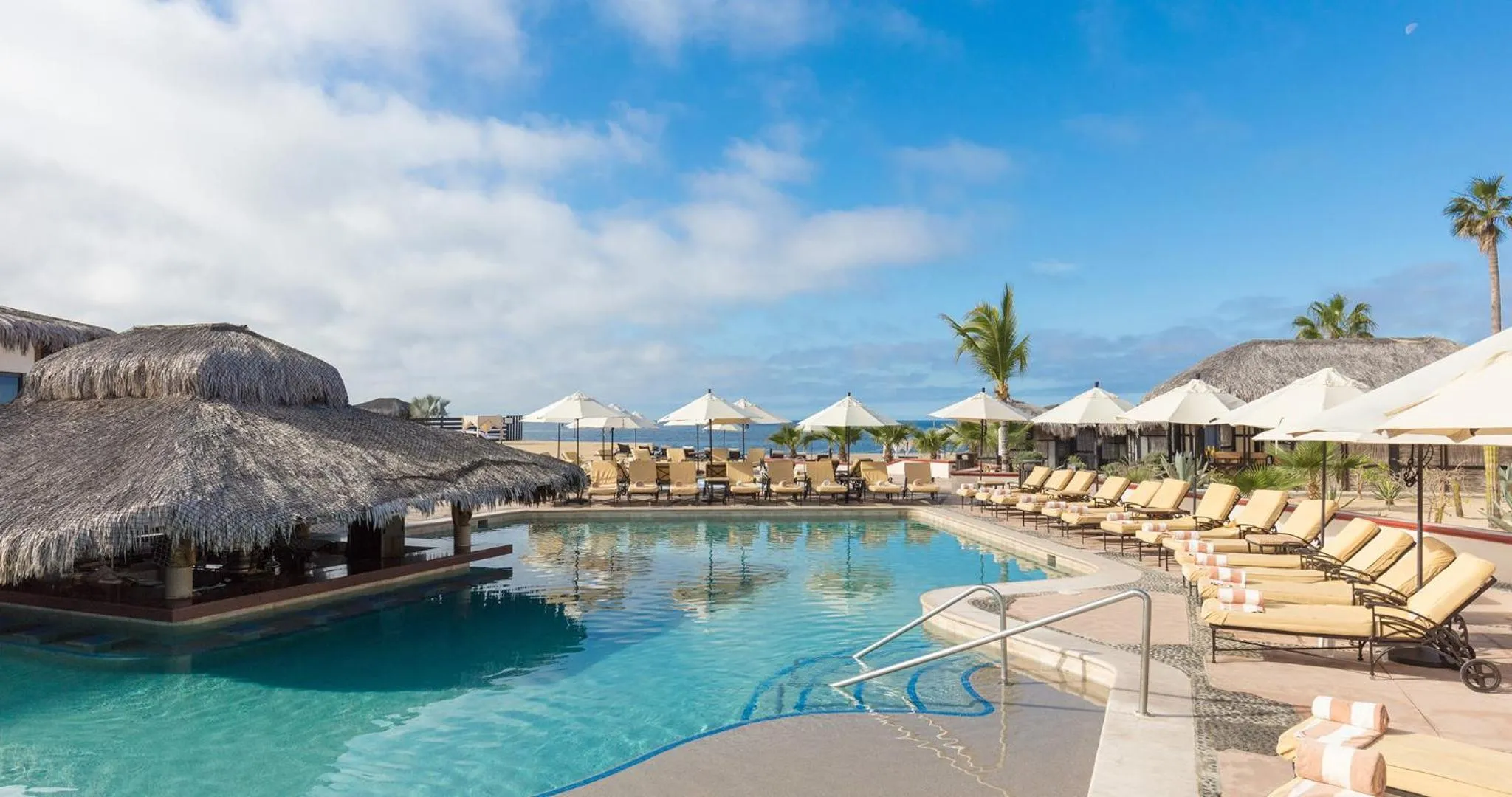 Lounge or bar in Solmar Resort Optional All Inclusive