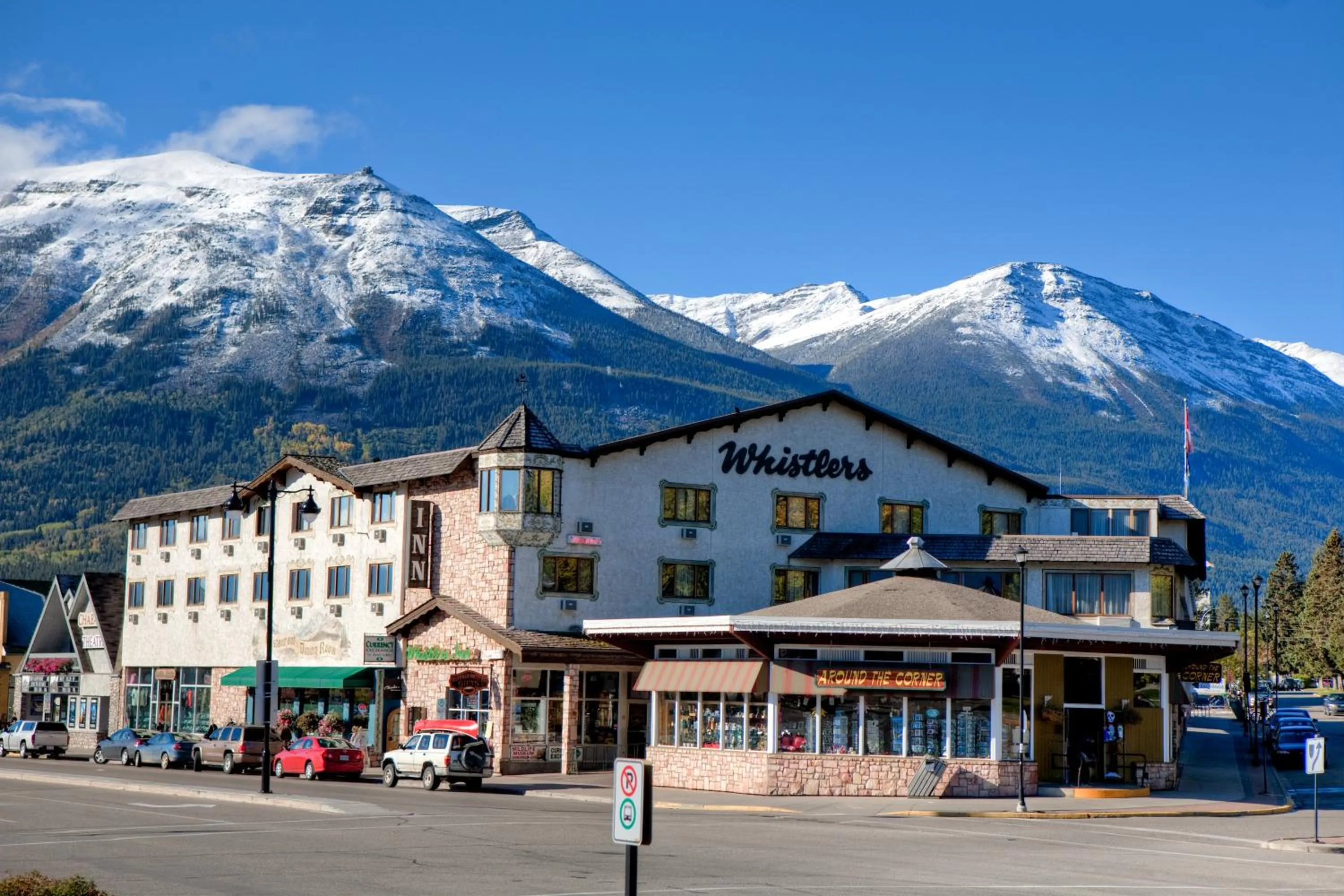 Facade/entrance in Whistler's Inn