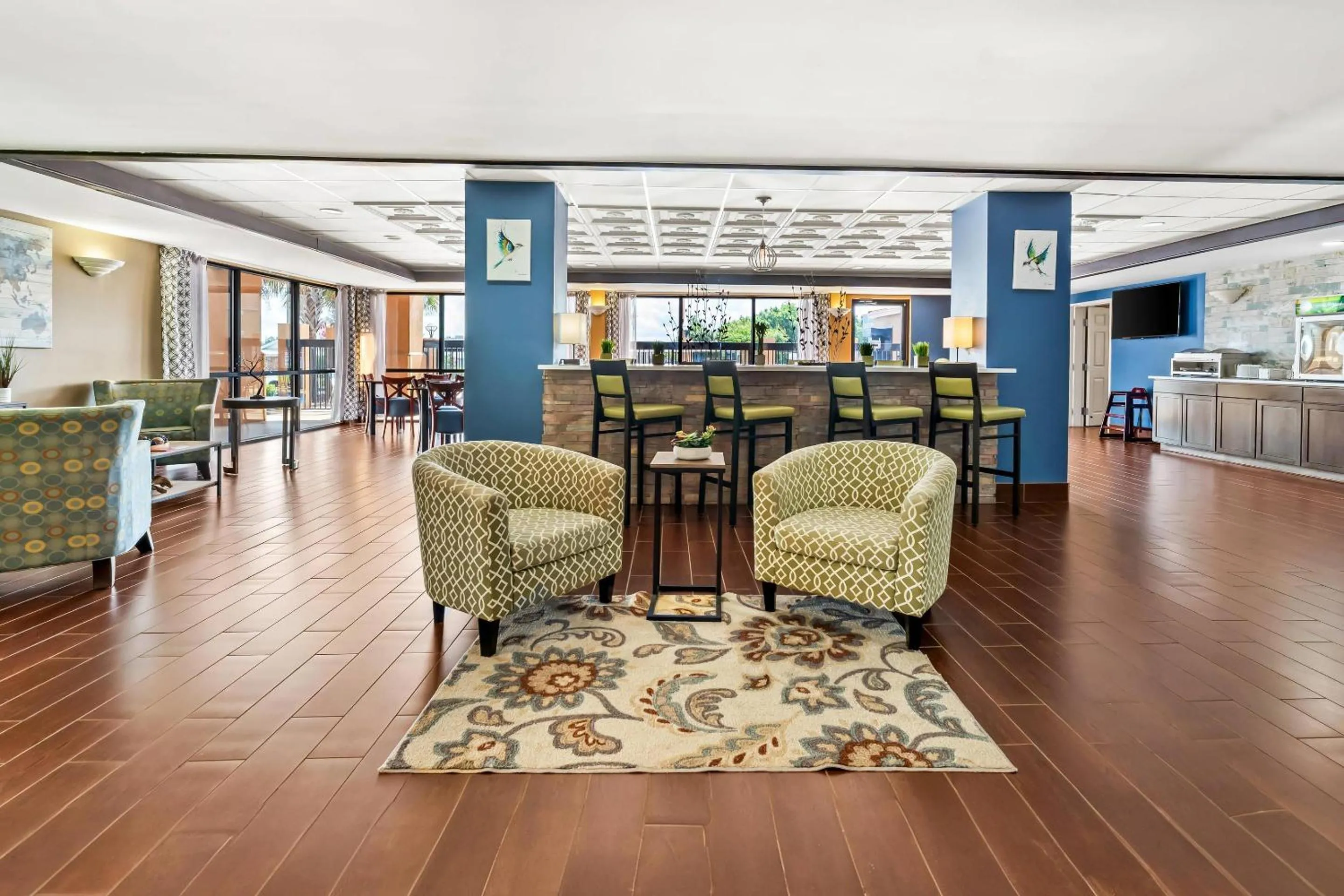 Lobby or reception in Quality Inn & Suites near Robins Air Force Base