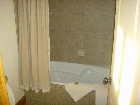 Bathroom in Stone Canyon Inn