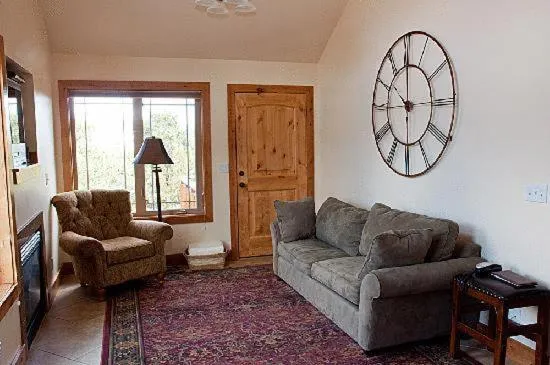 Day in Stone Canyon Inn