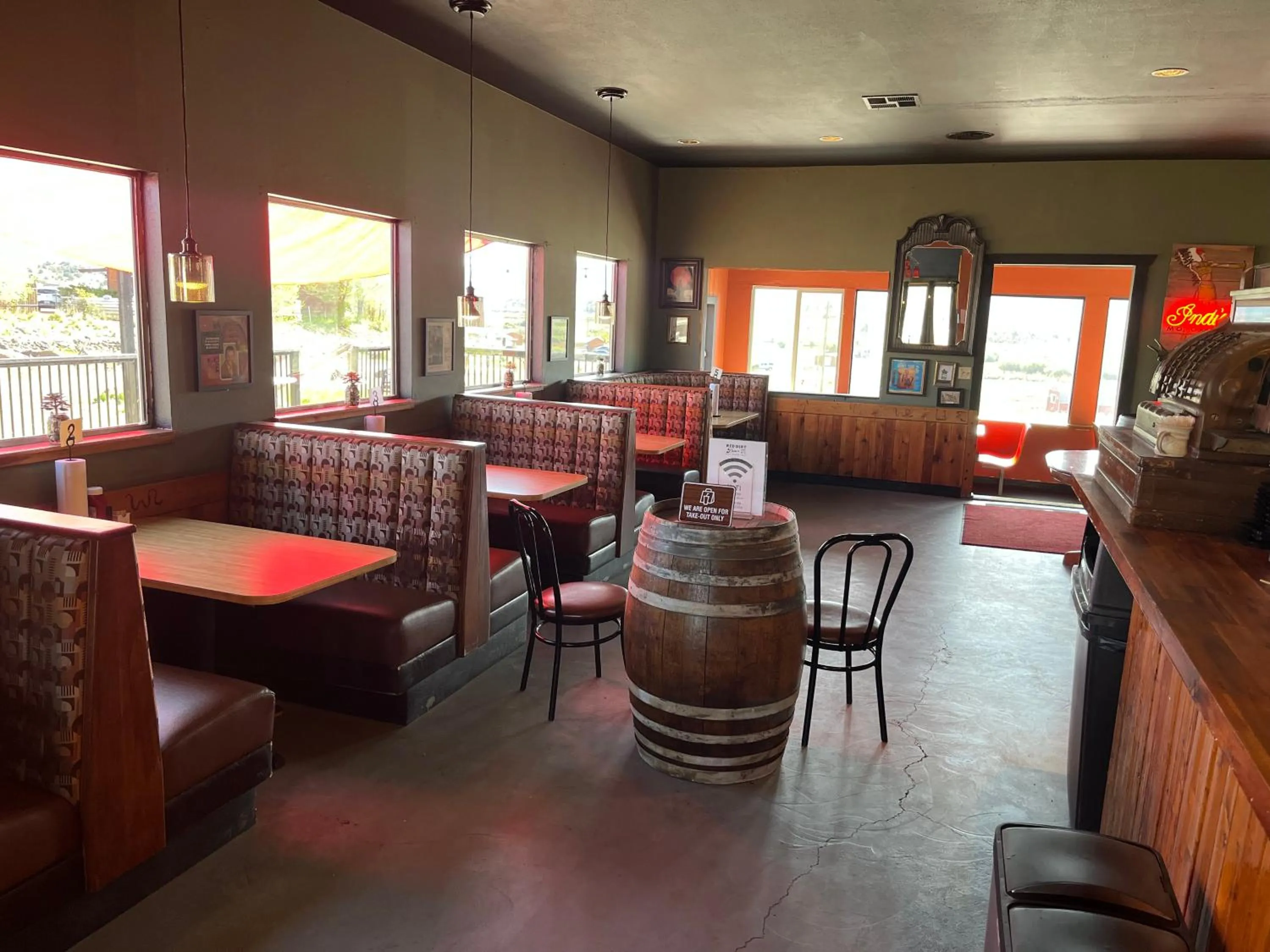 Restaurant/places to eat in The Riverside Ranch Motel and RV Park Southern Utah