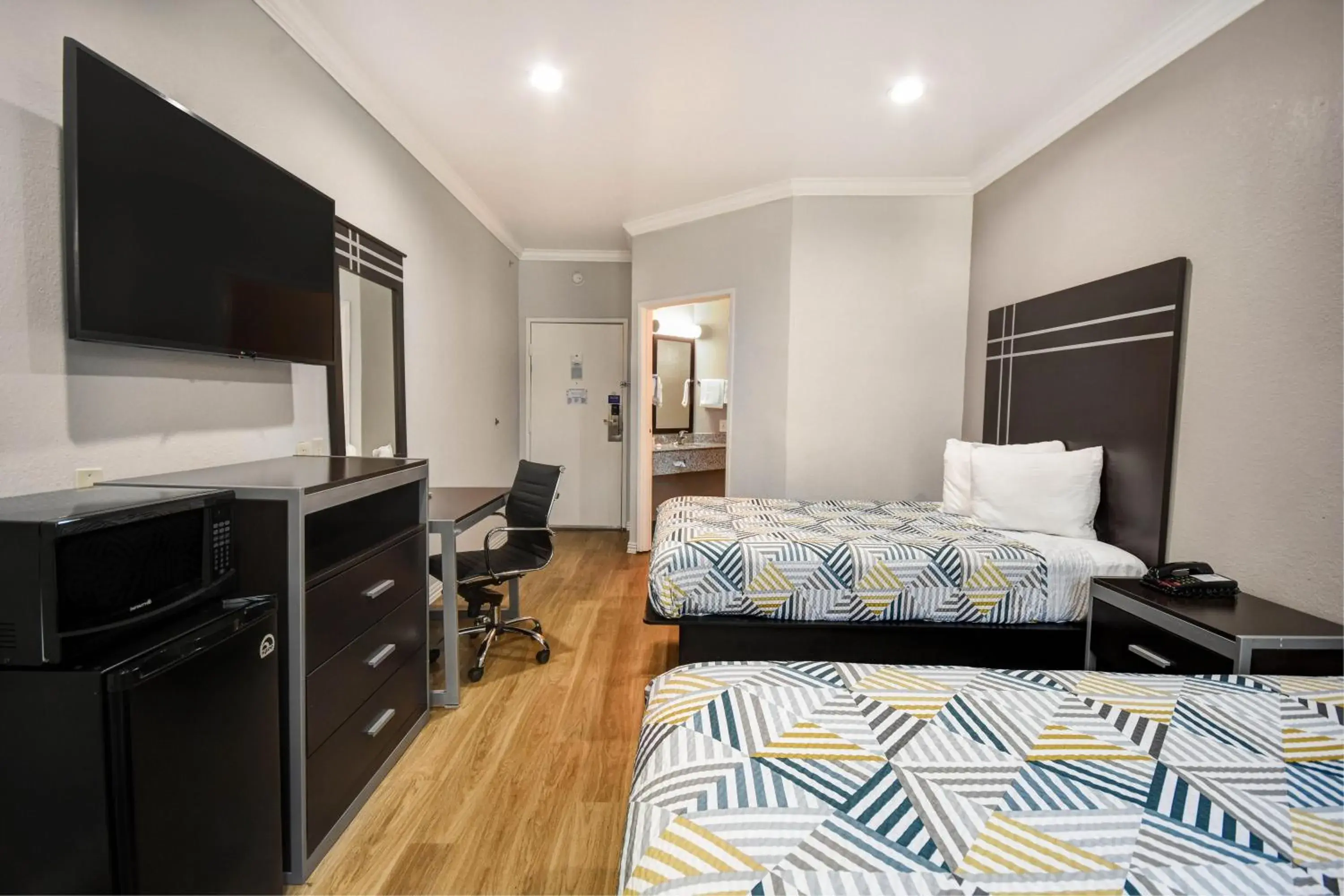 Bedroom, Bed in Motel 6 Humble, TX - Houston International Airport Bedroom, Bed in Motel 6 Humble, TX - Houston International Airport