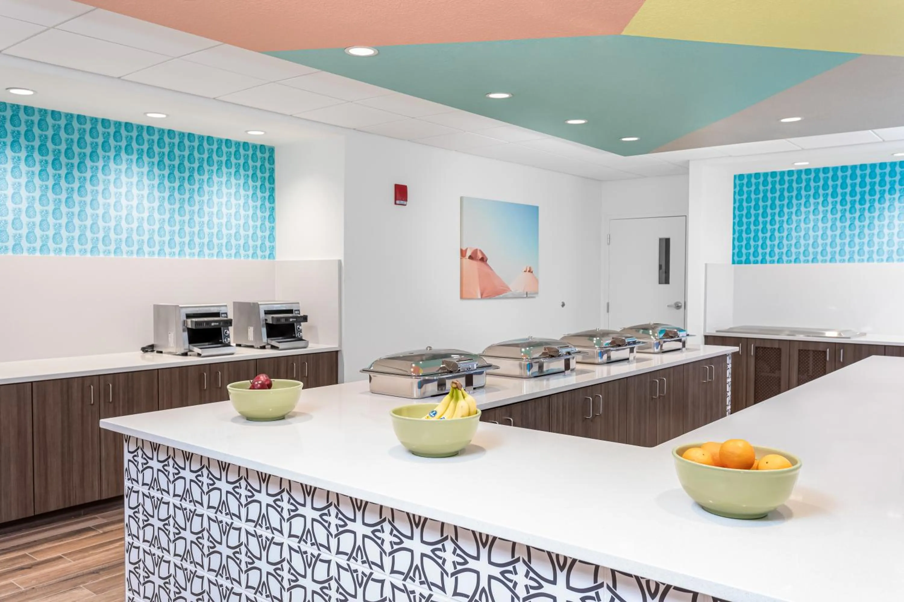 Beachside Hotel & Suites Cocoa Beach - Port Canaveral